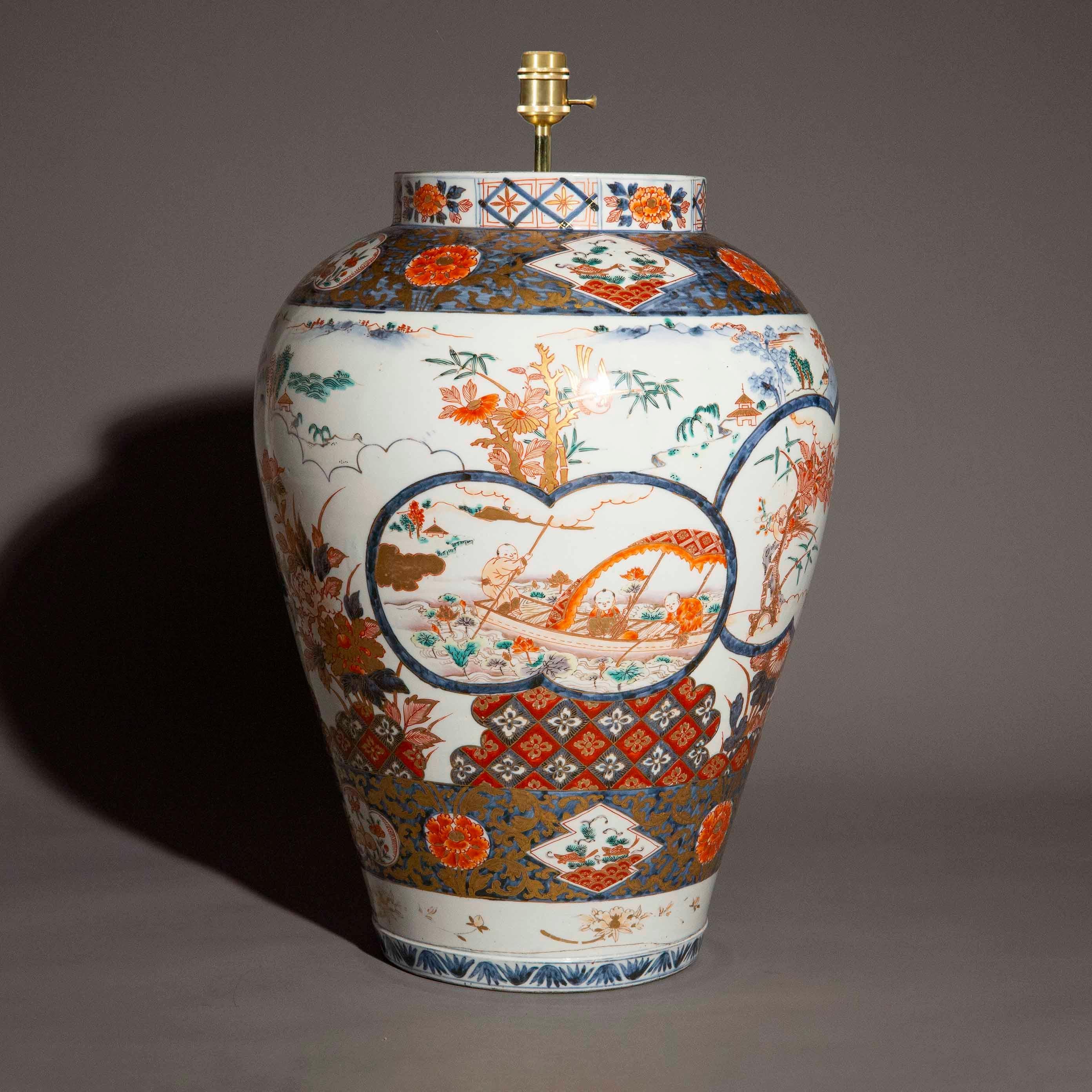 Gran lámpara de sobremesa de jarra de templo Imari del siglo XIX Porcelana en venta