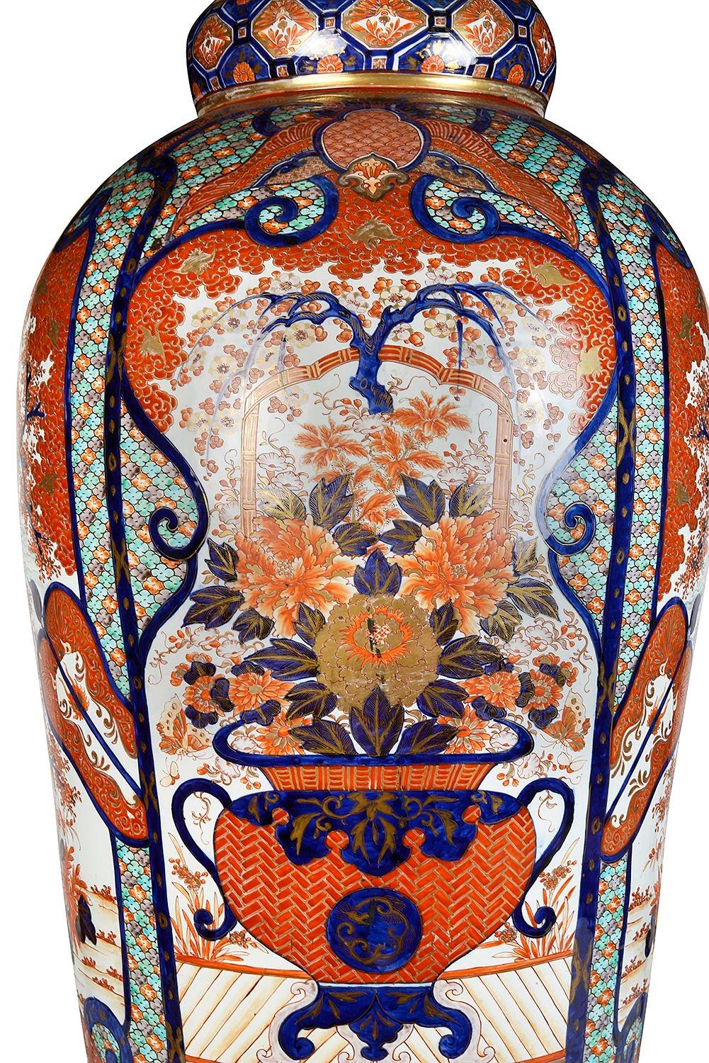 Large 19th Century Imari vase 1