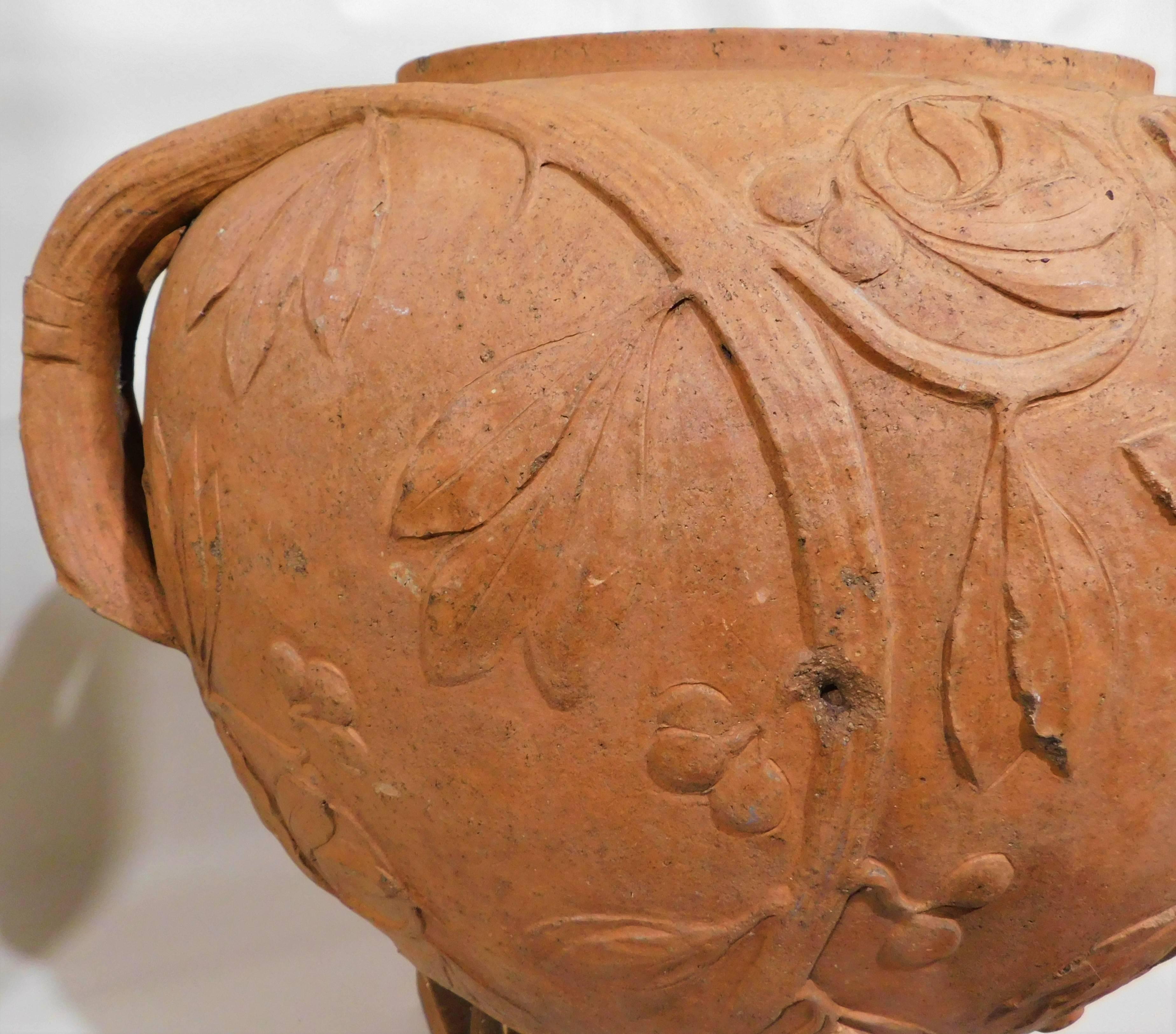 Gran urna de terracota Art Nouveau italiana del siglo XIX en venta 3