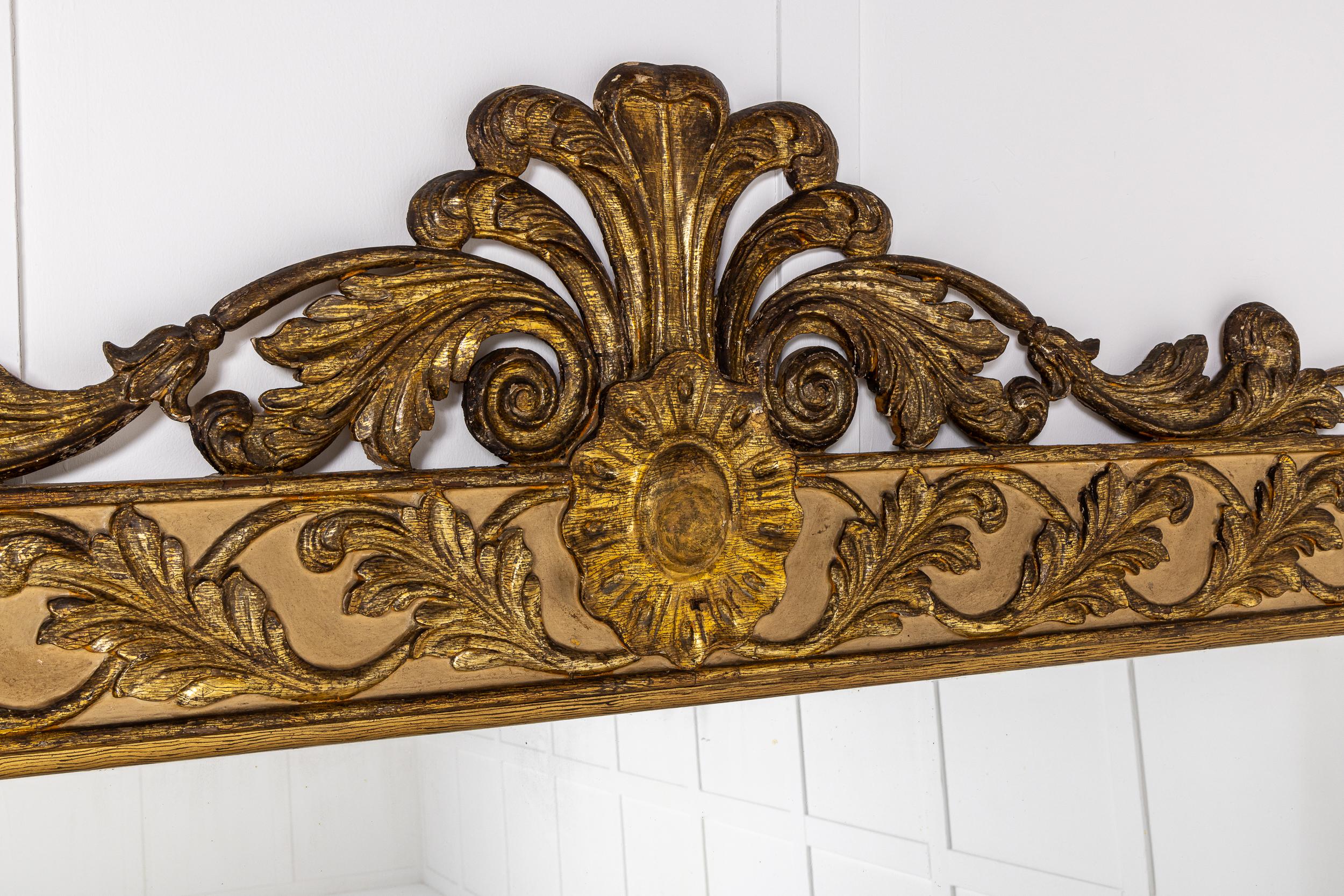 Grand miroir en bois doré italien du 19e siècle Excellent état - En vente à Gloucestershire, GB