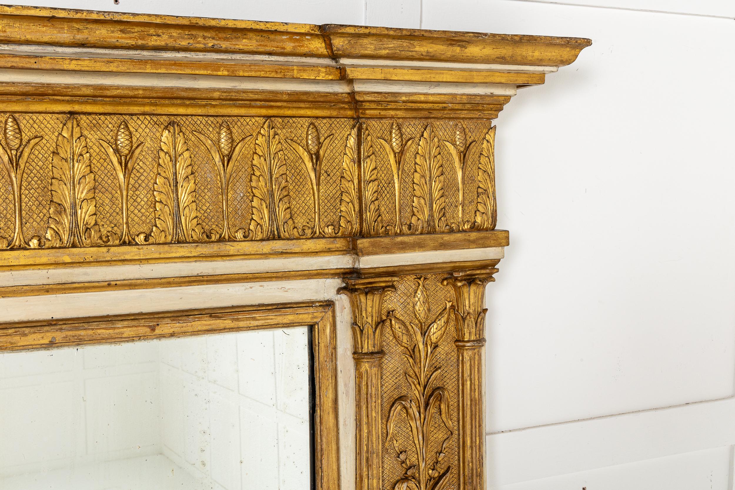 XIXe siècle Grand miroir en bois doré italien du 19e siècle en vente