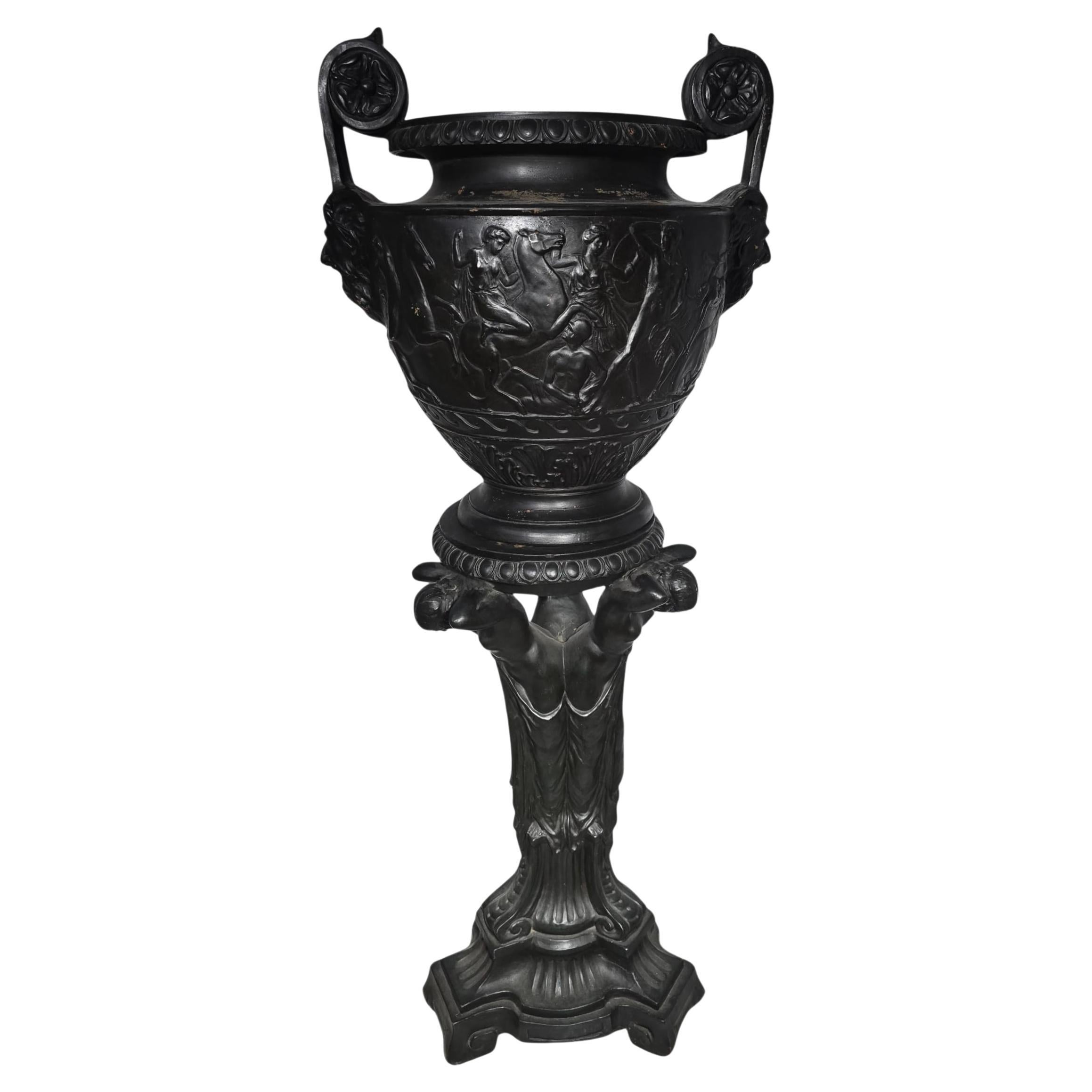 Grande vaso in terracotta in stile greco italiano del XIX secolo con piedistallo