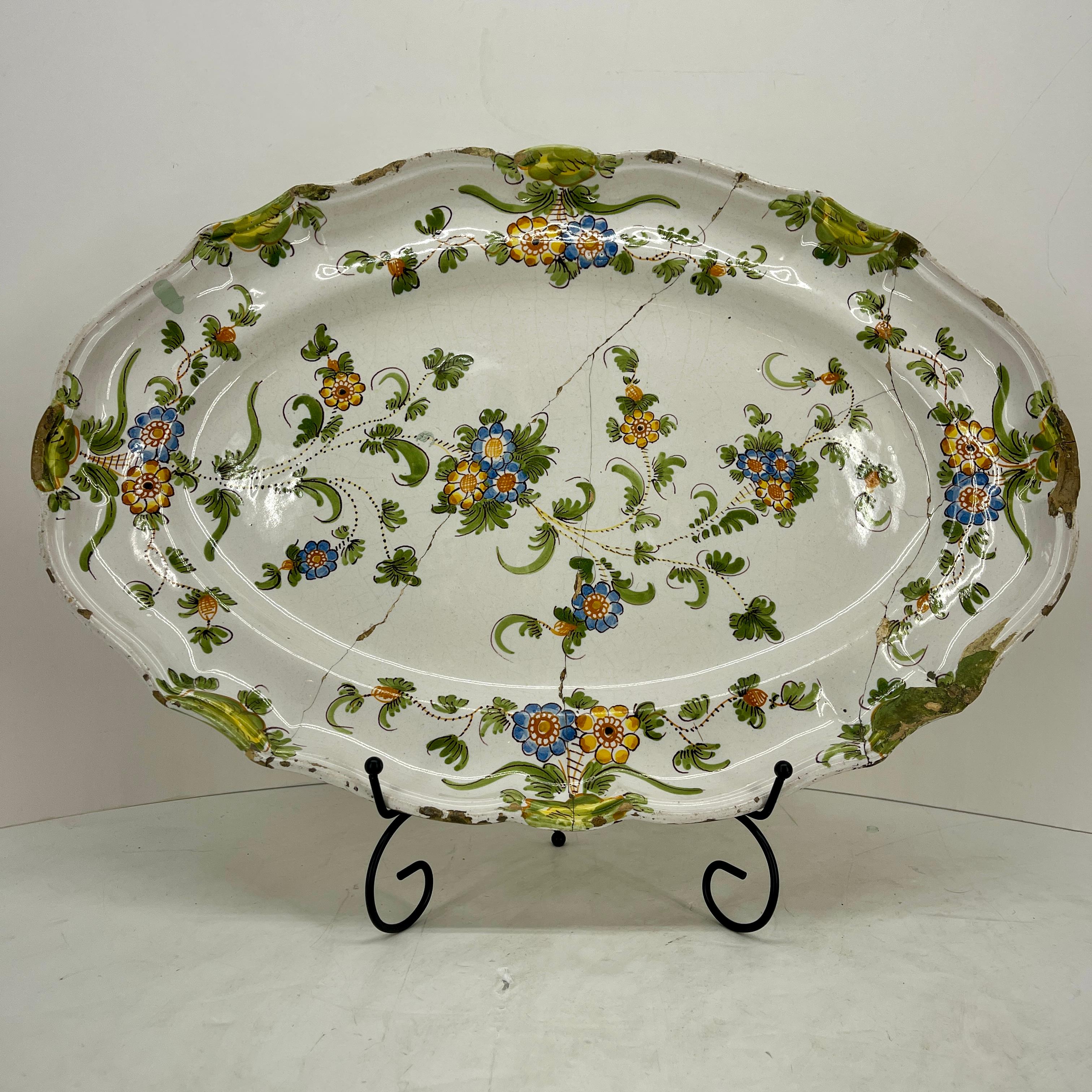 Polychromed Large 19th Century Italian Majolica Cantagalli Platter For Sale