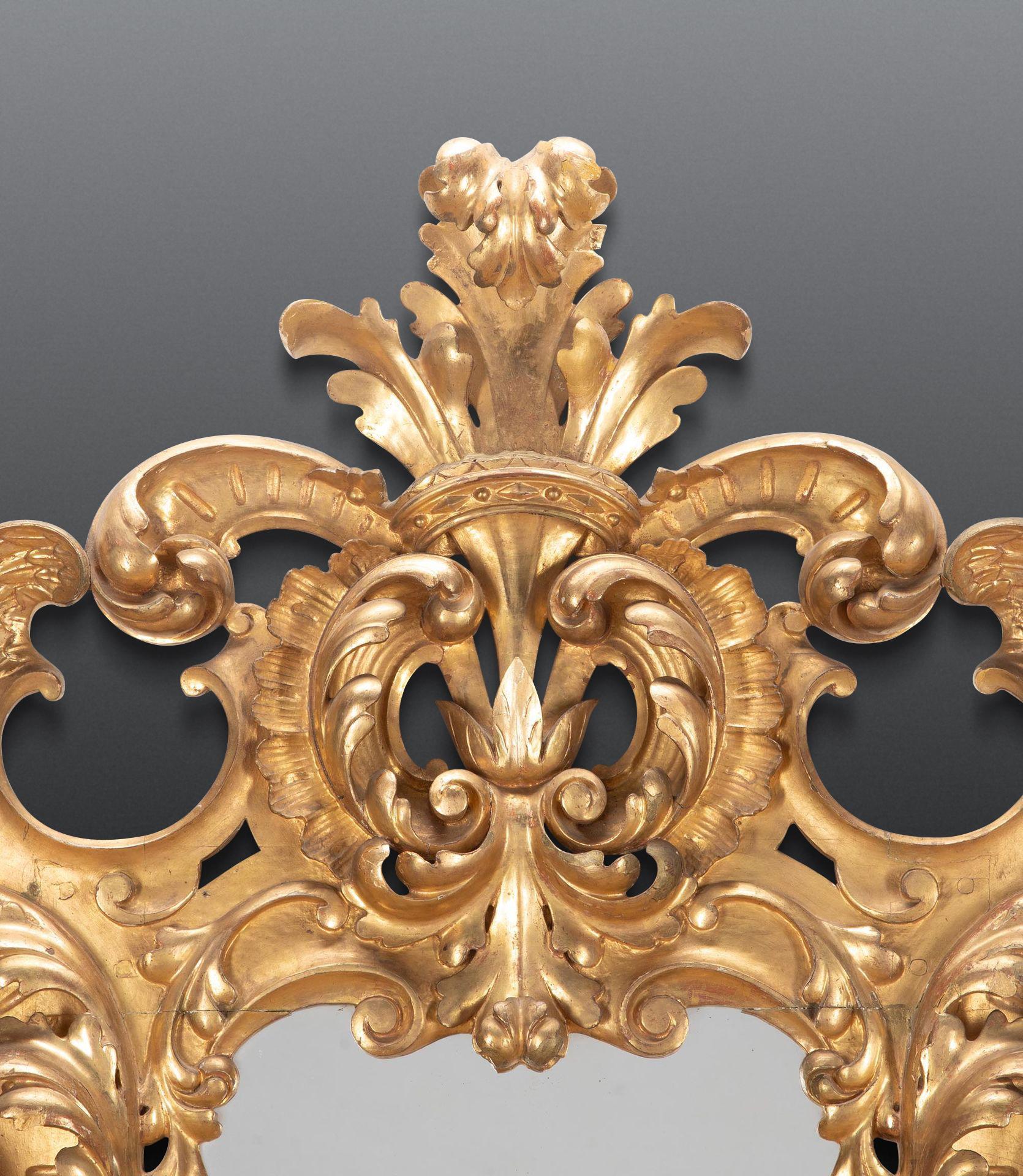 Sculpté Grand miroir italien du 19ème siècle en vente
