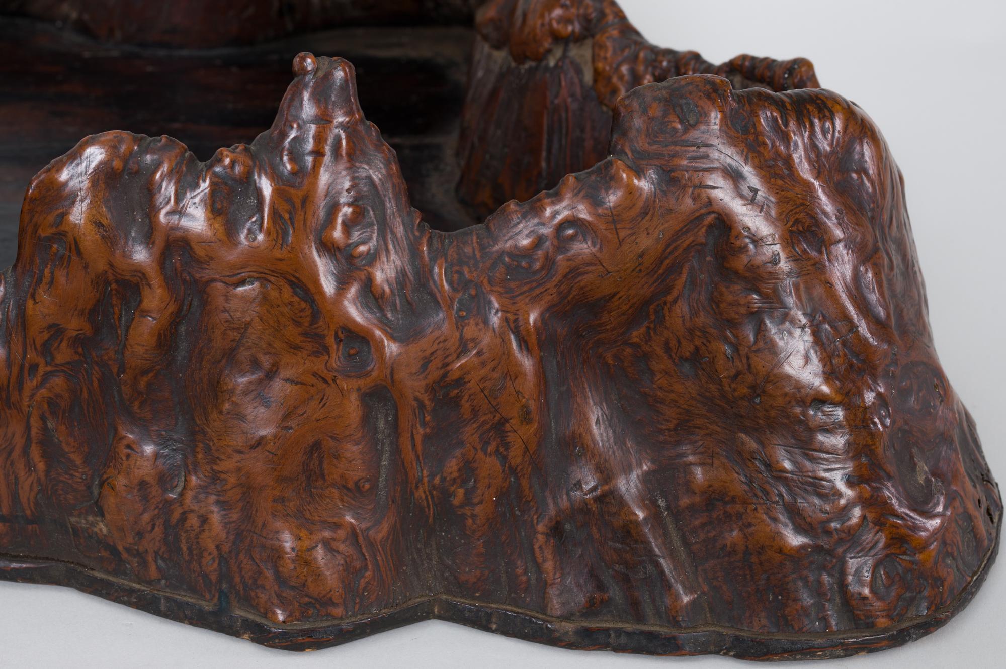 Large 19th Century Japanese Burl Wood Presentation Tray For Sale 6