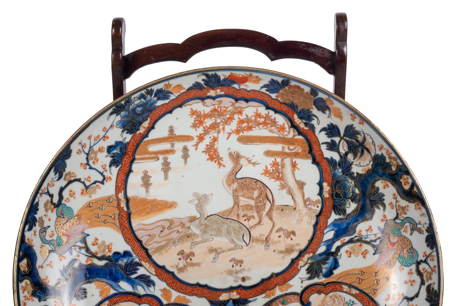 Large 19th Century Japanese Imari Charger In Good Condition In Brighton, Sussex