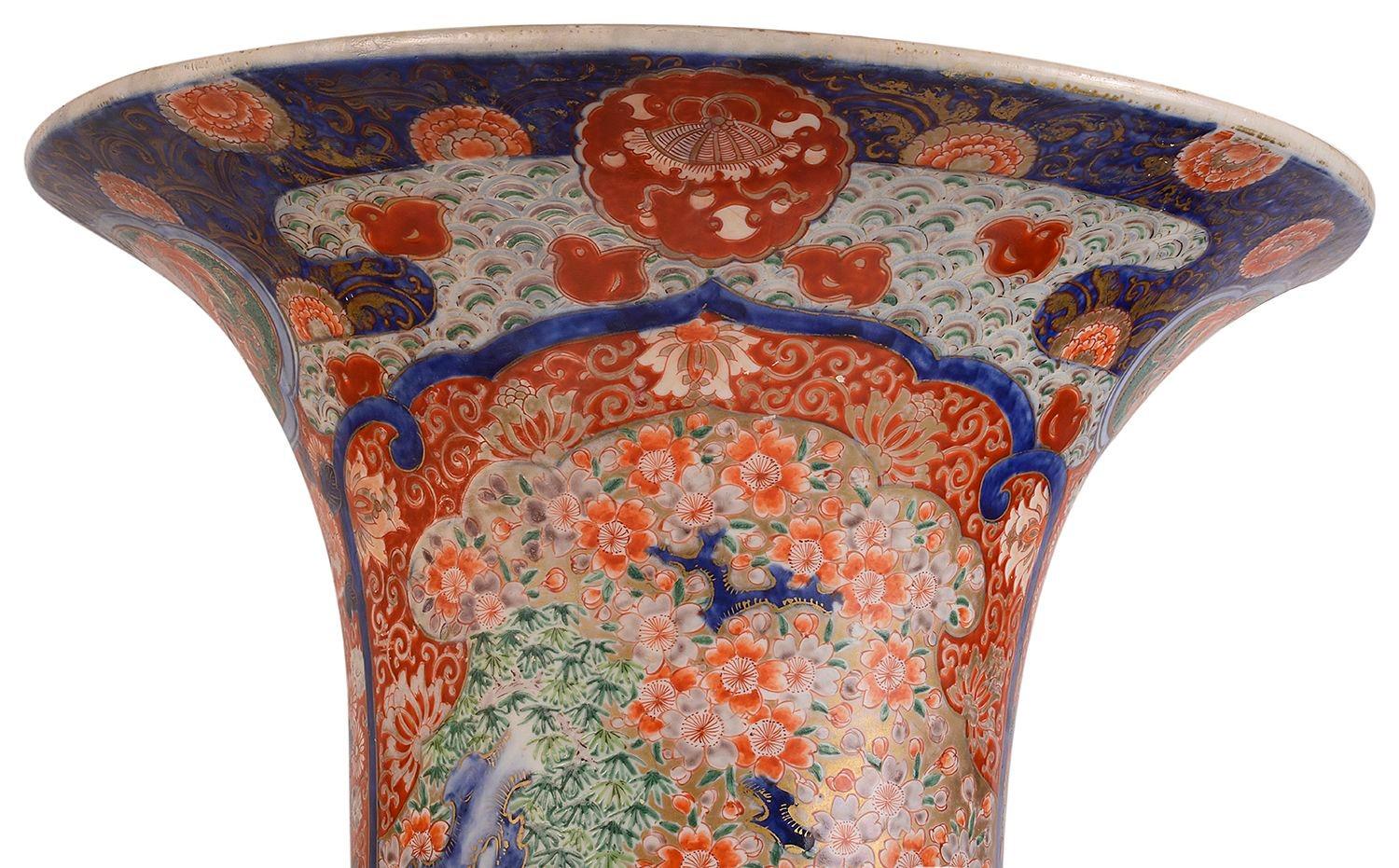 Große japanische Imari-Schlauchvasen/Lampe, 19. Jahrhundert (Porzellan) im Angebot