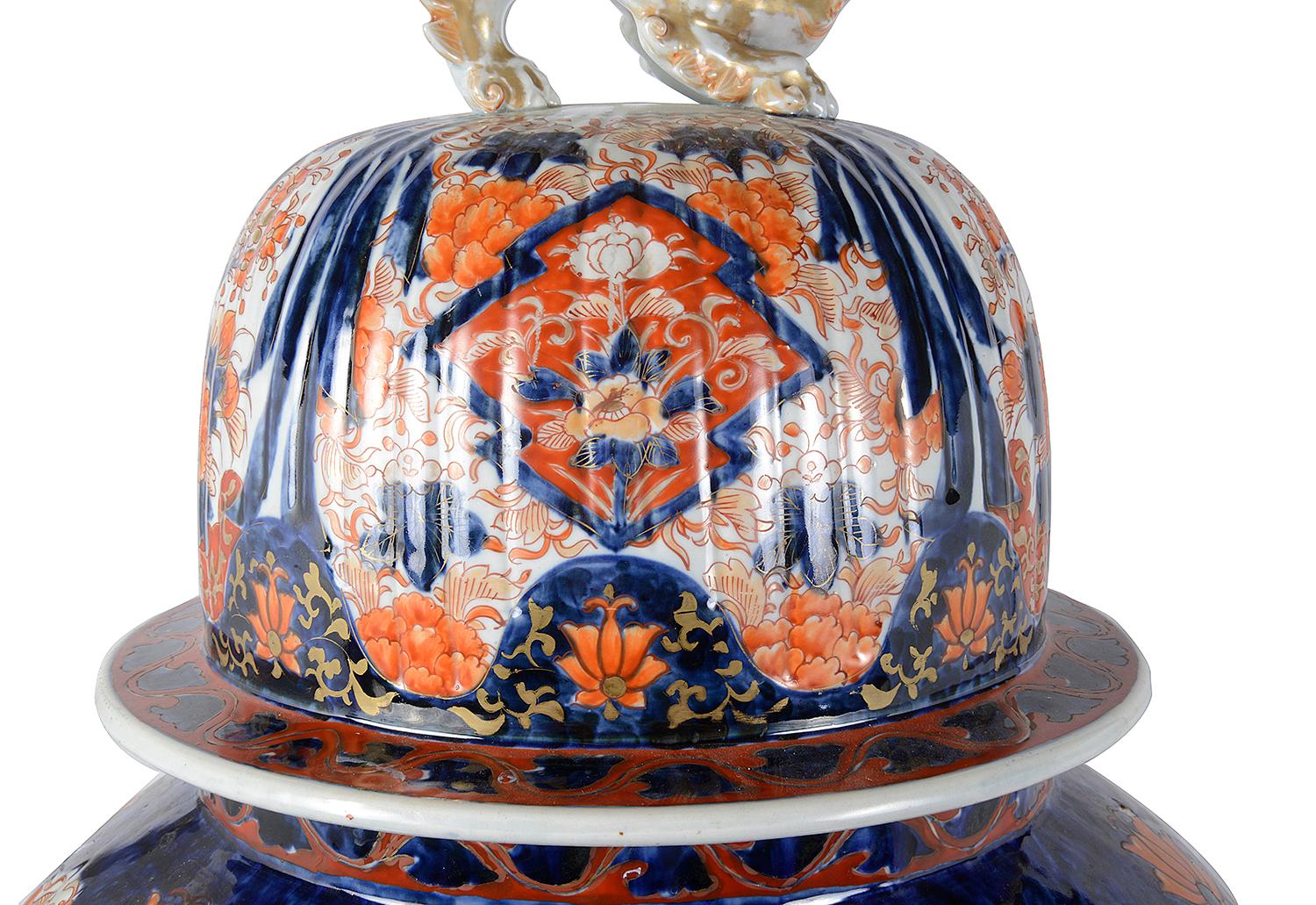 Hand-Painted Large 19th Century Japanese Imari Vase on Stand For Sale