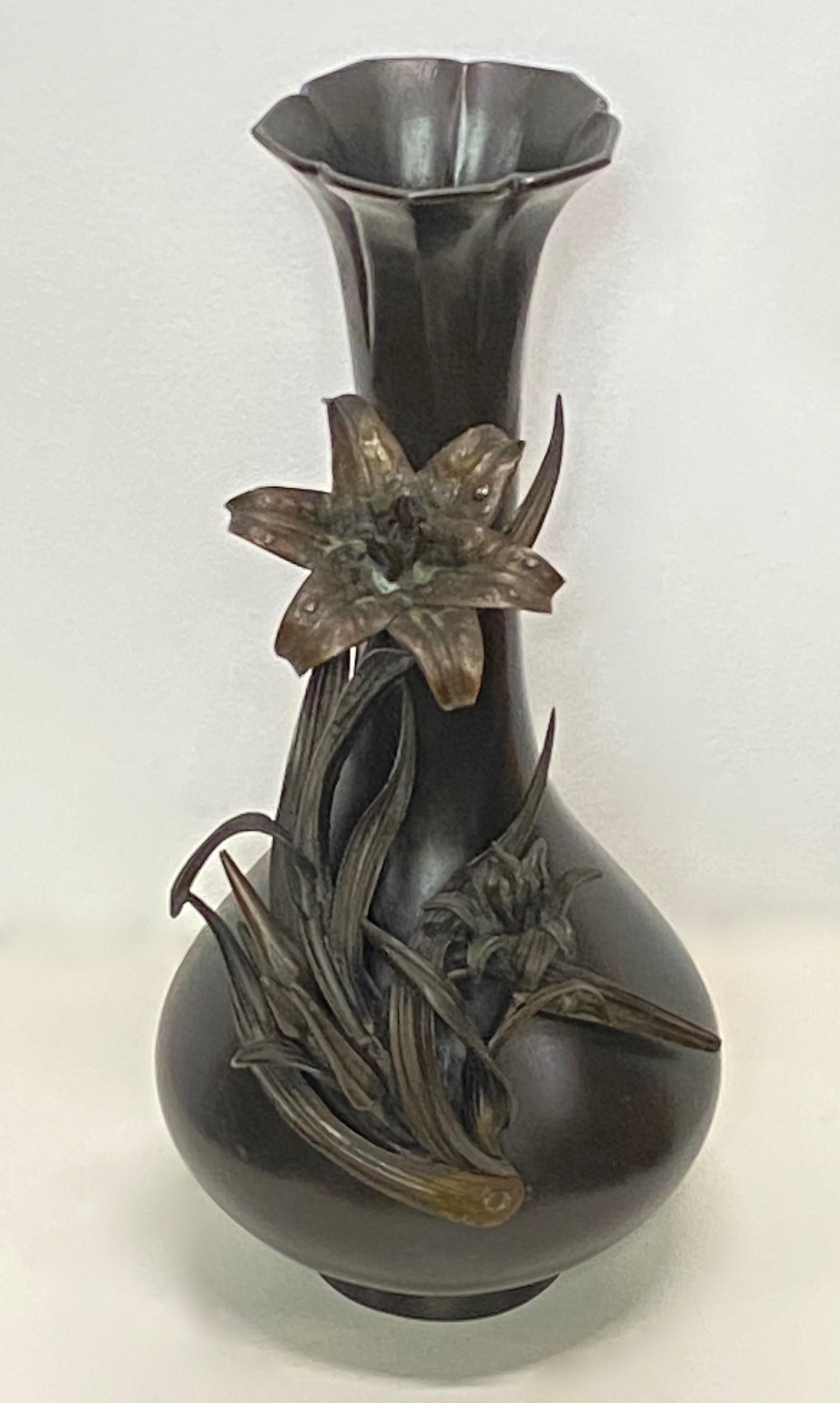 Bronze Grand vase en bronze japonais du XIXe siècle de la période Meiji en vente