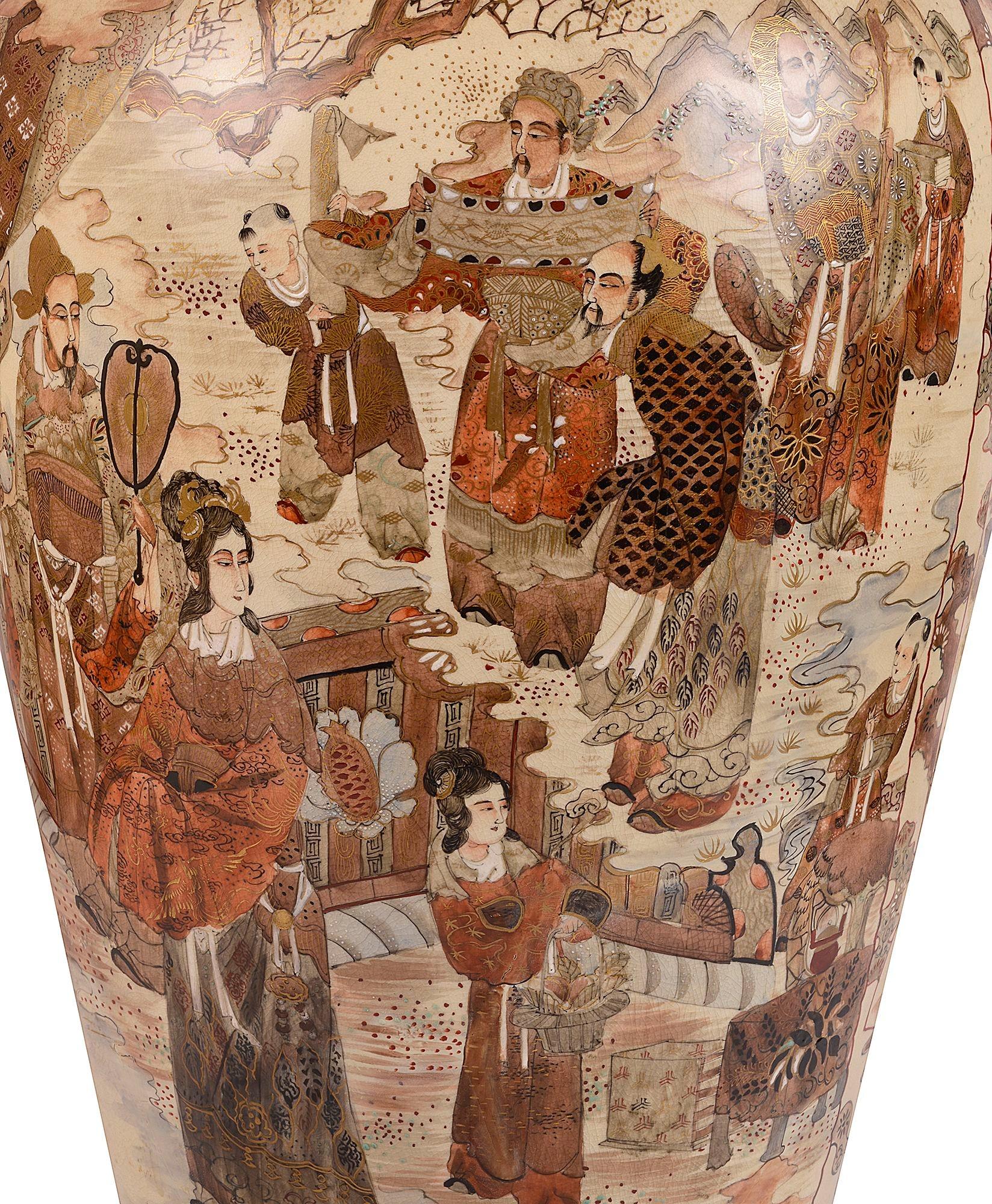 Peint à la main Grand vase/lampe japonais Satsuma du 19ème siècle en vente