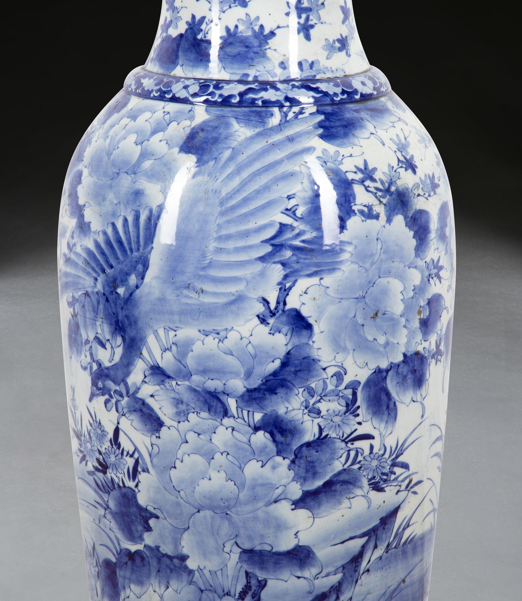 Large 19th Century Japanese Vase For Sale 4