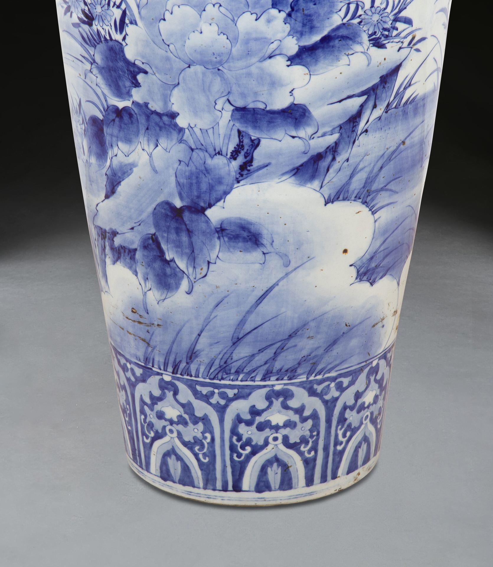 Large 19th Century Japanese Vase For Sale 6