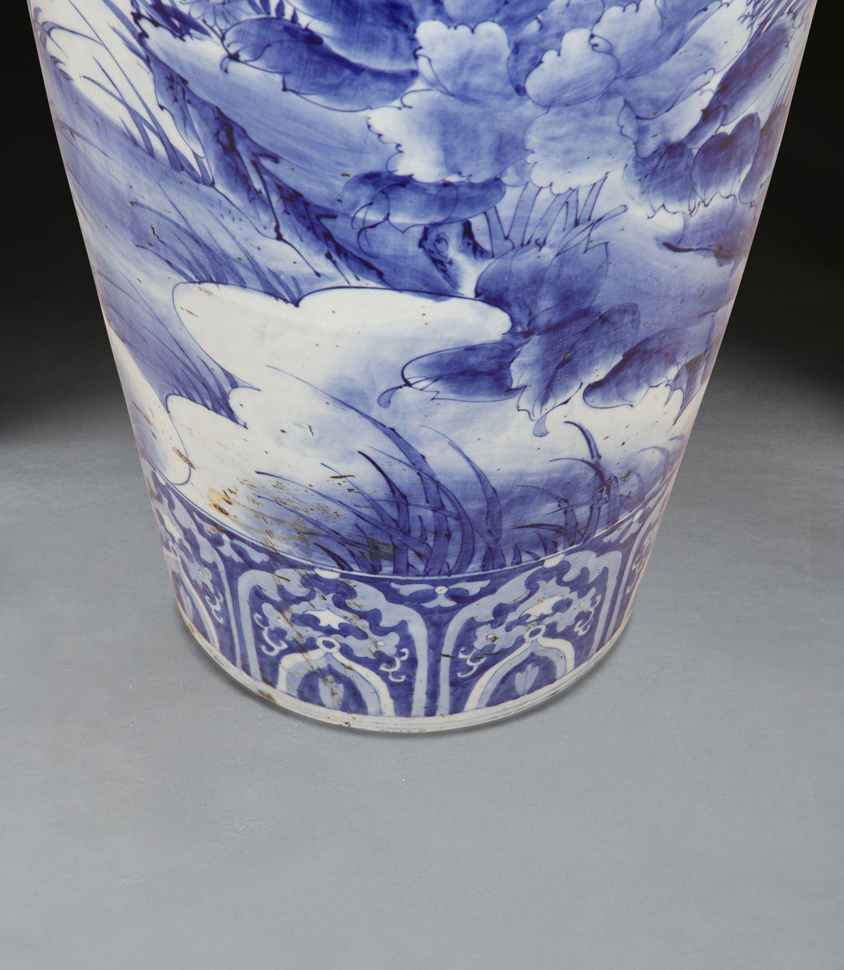 Large 19th Century Japanese Vase For Sale 7