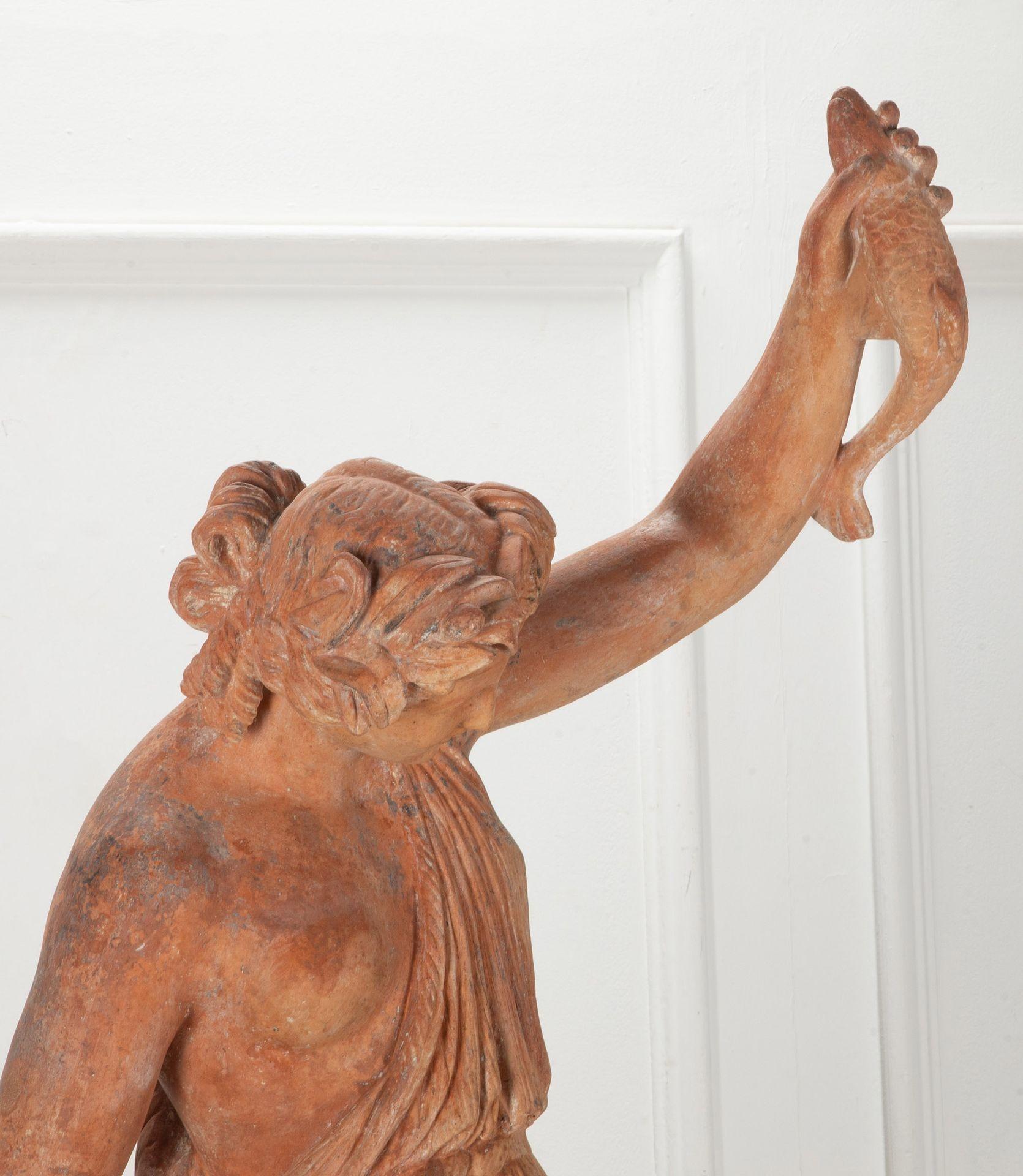 Gran figura de terracota sobre pedestal de la Cazadora John Mathews del siglo XIX Inglés en venta
