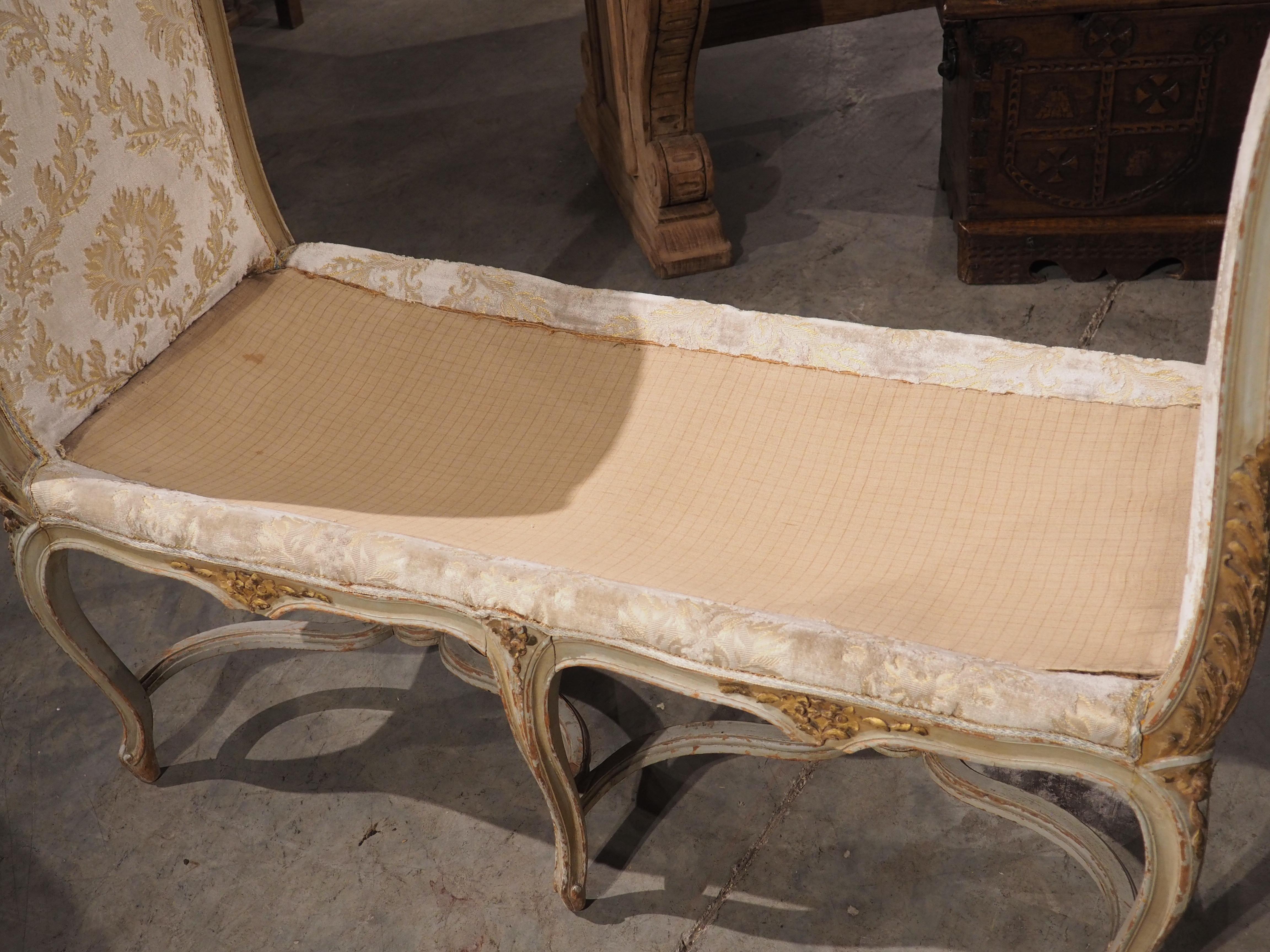 Grande Banquette de Fenêtre peinte de style Louis XV du 19ème siècle en vente 3