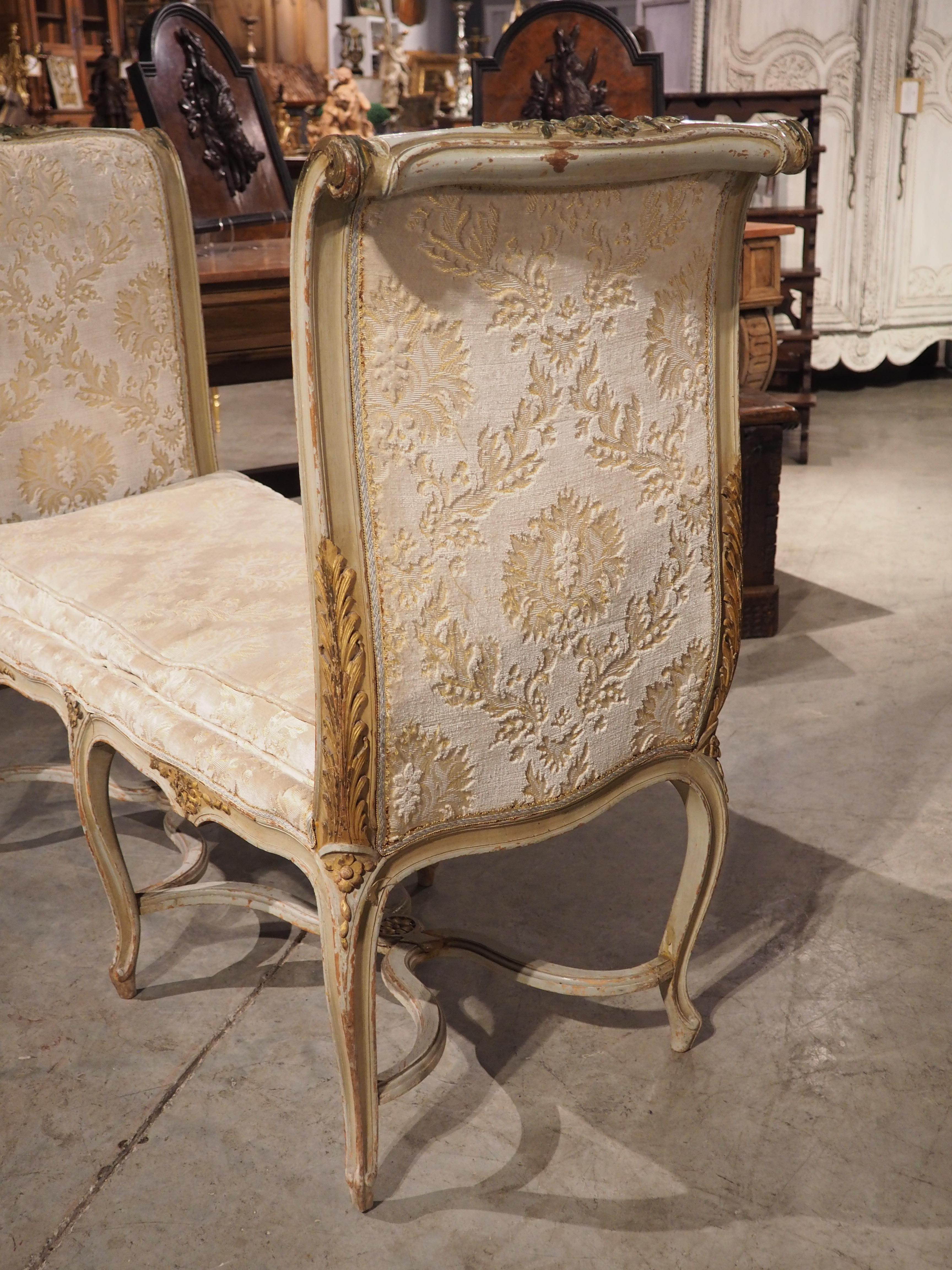 Grande Banquette de Fenêtre peinte de style Louis XV du 19ème siècle en vente 4
