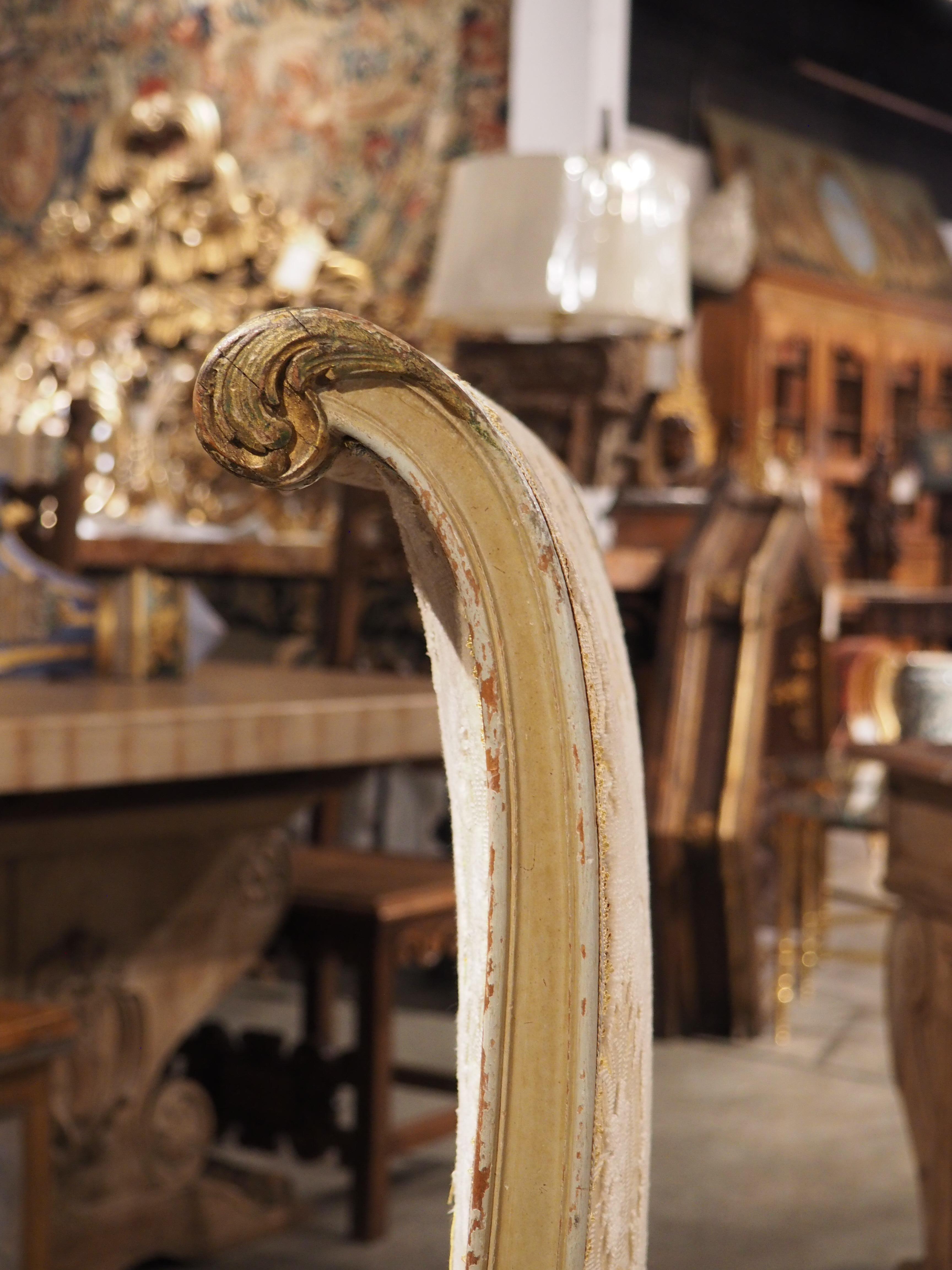 Grande Banquette de Fenêtre peinte de style Louis XV du 19ème siècle en vente 9