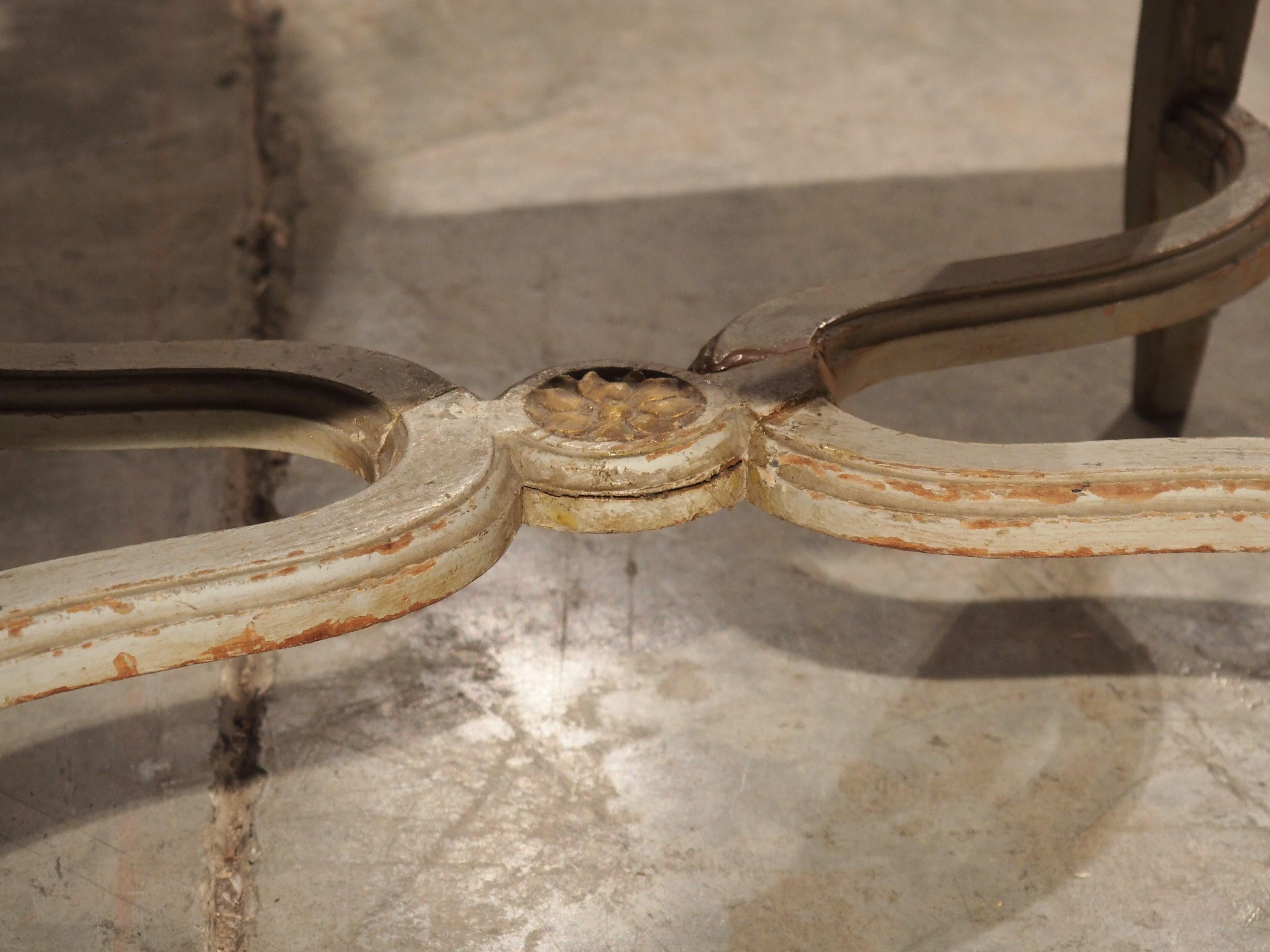 Grande Banquette de Fenêtre peinte de style Louis XV du 19ème siècle Bon état - En vente à Dallas, TX