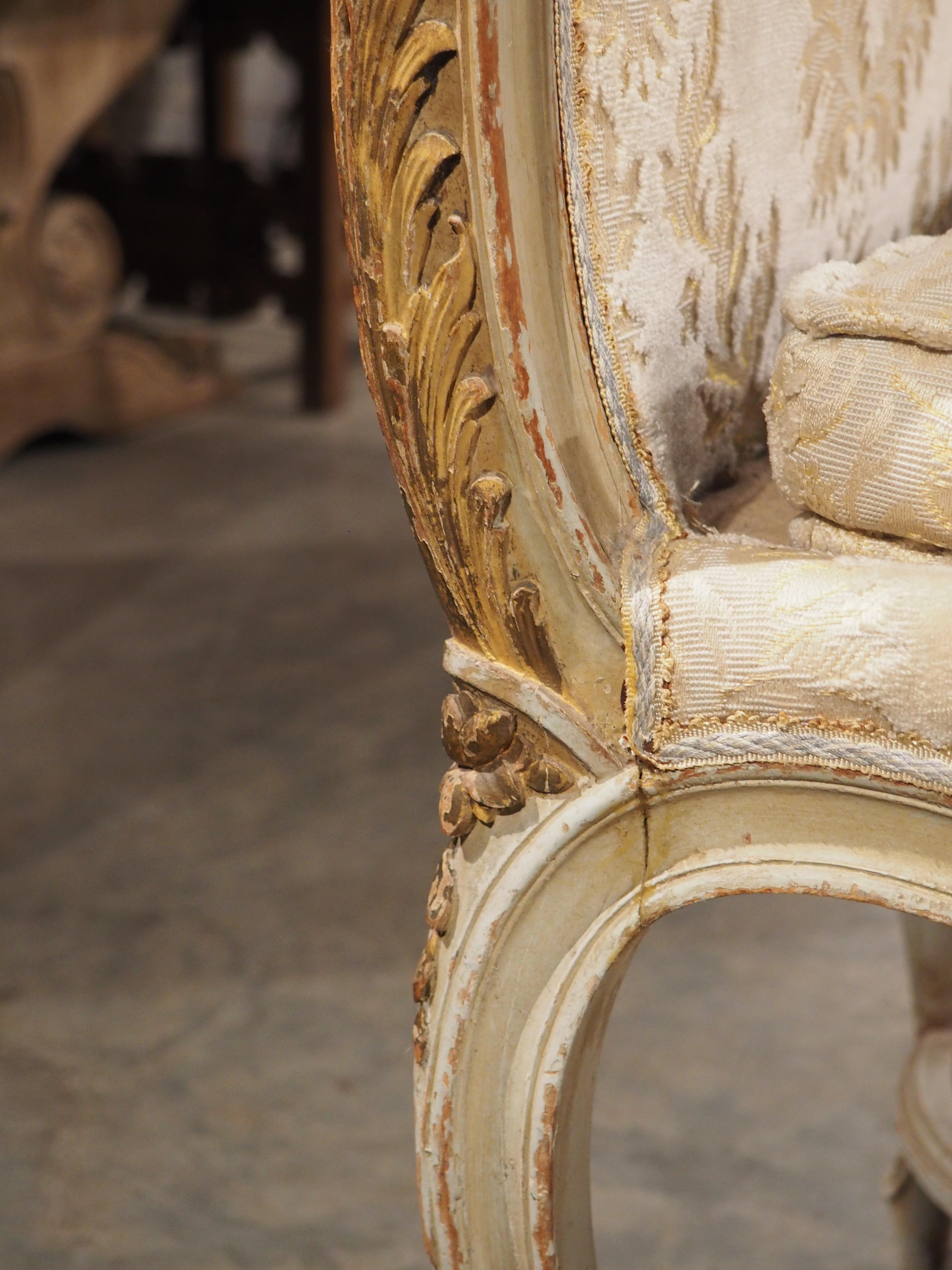 Grande Banquette de Fenêtre peinte de style Louis XV du 19ème siècle en vente 1