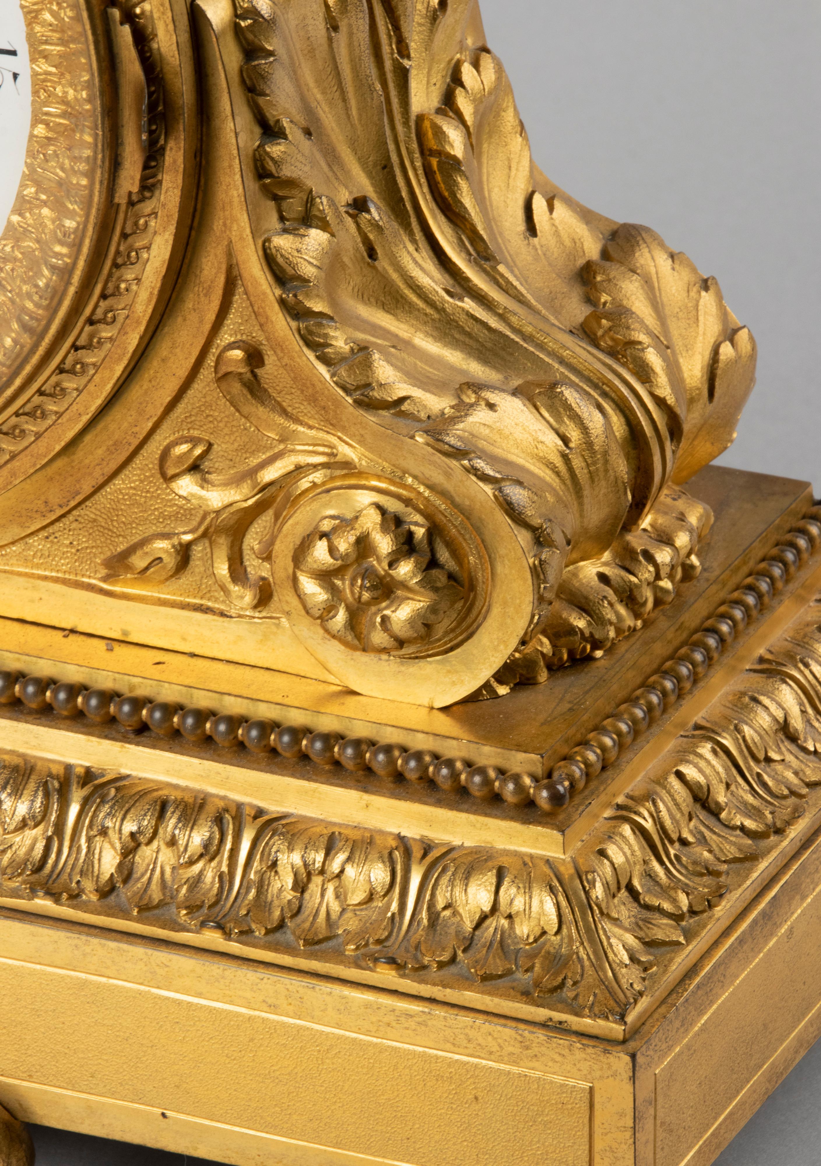 Große Bronze-Goldbronze-Kaminuhr im Louis-XVI-Stil des 19. Jahrhunderts, Guibal Paris im Angebot 2