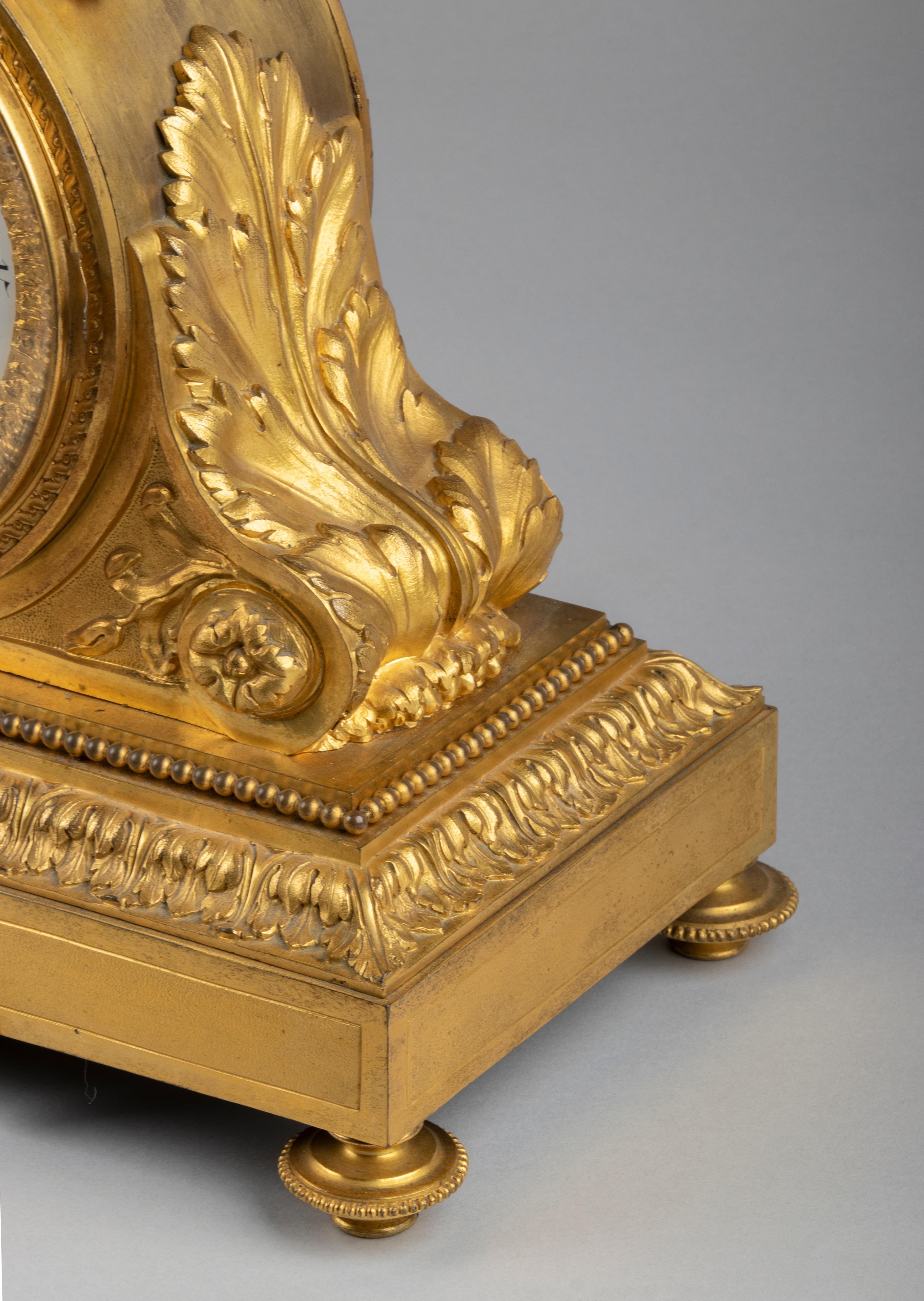 Große Bronze-Goldbronze-Kaminuhr im Louis-XVI-Stil des 19. Jahrhunderts, Guibal Paris im Angebot 3