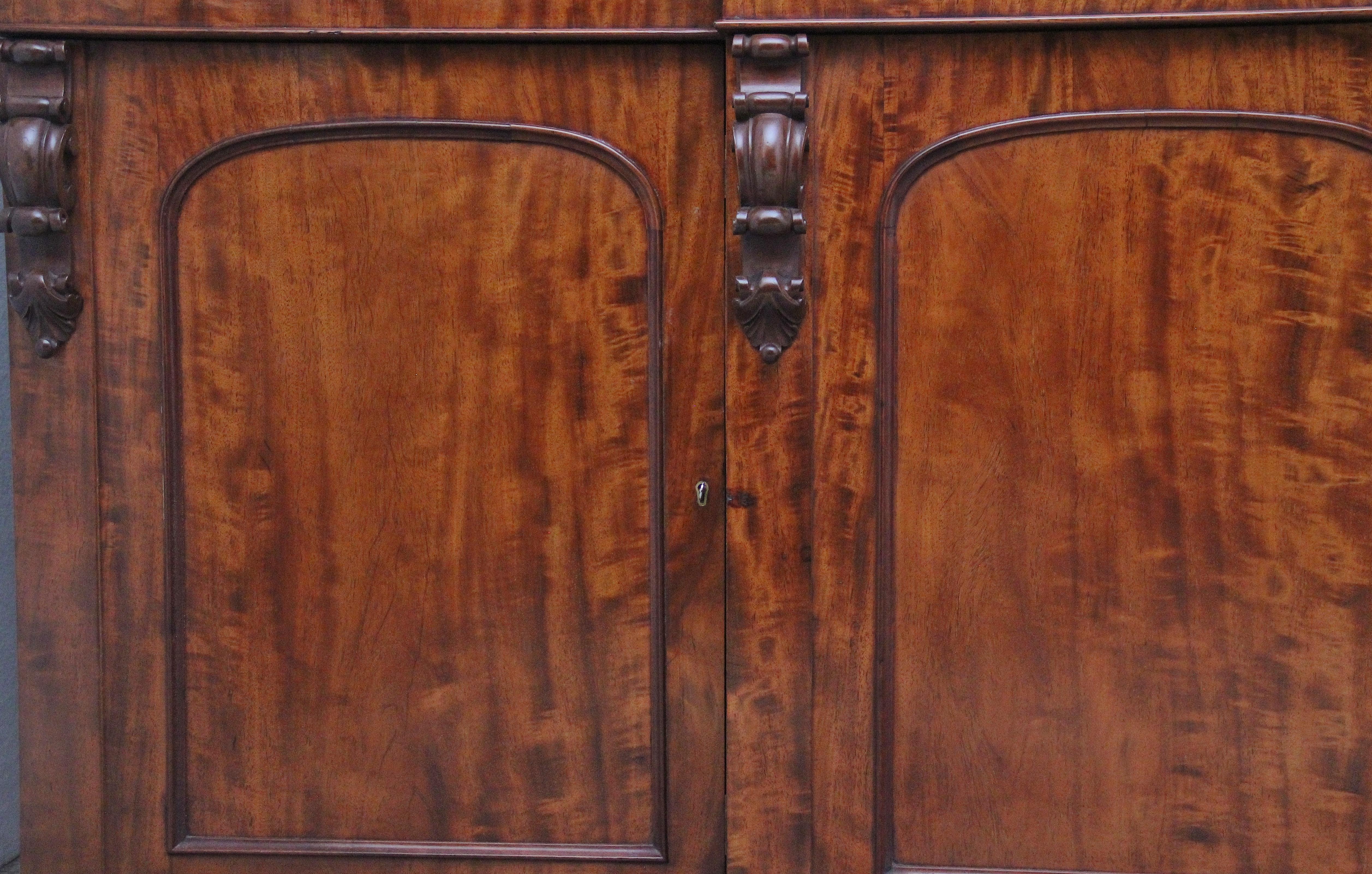 Mid-19th Century large 19th Century mahogany breakfront bookcase