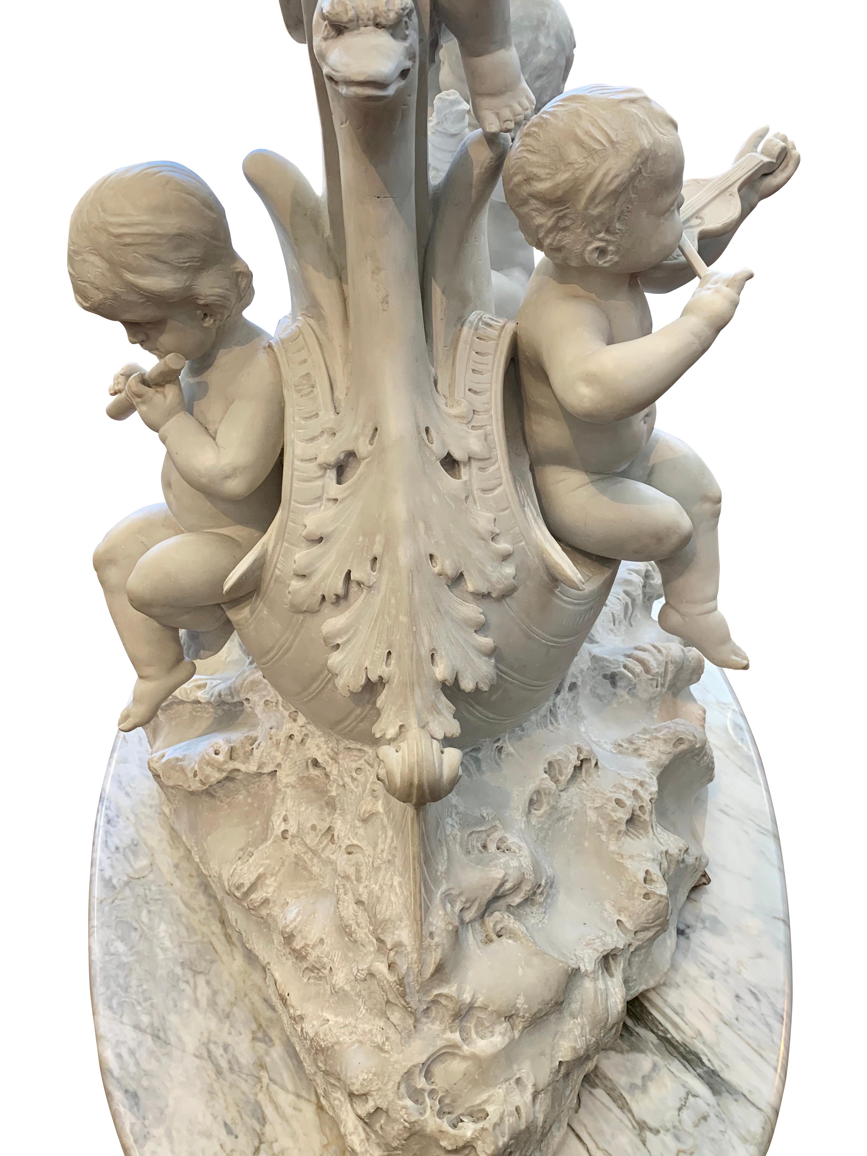 Grande sculpture en marbre du 19ème siècle, « Le bateau d'amour » en vente 6