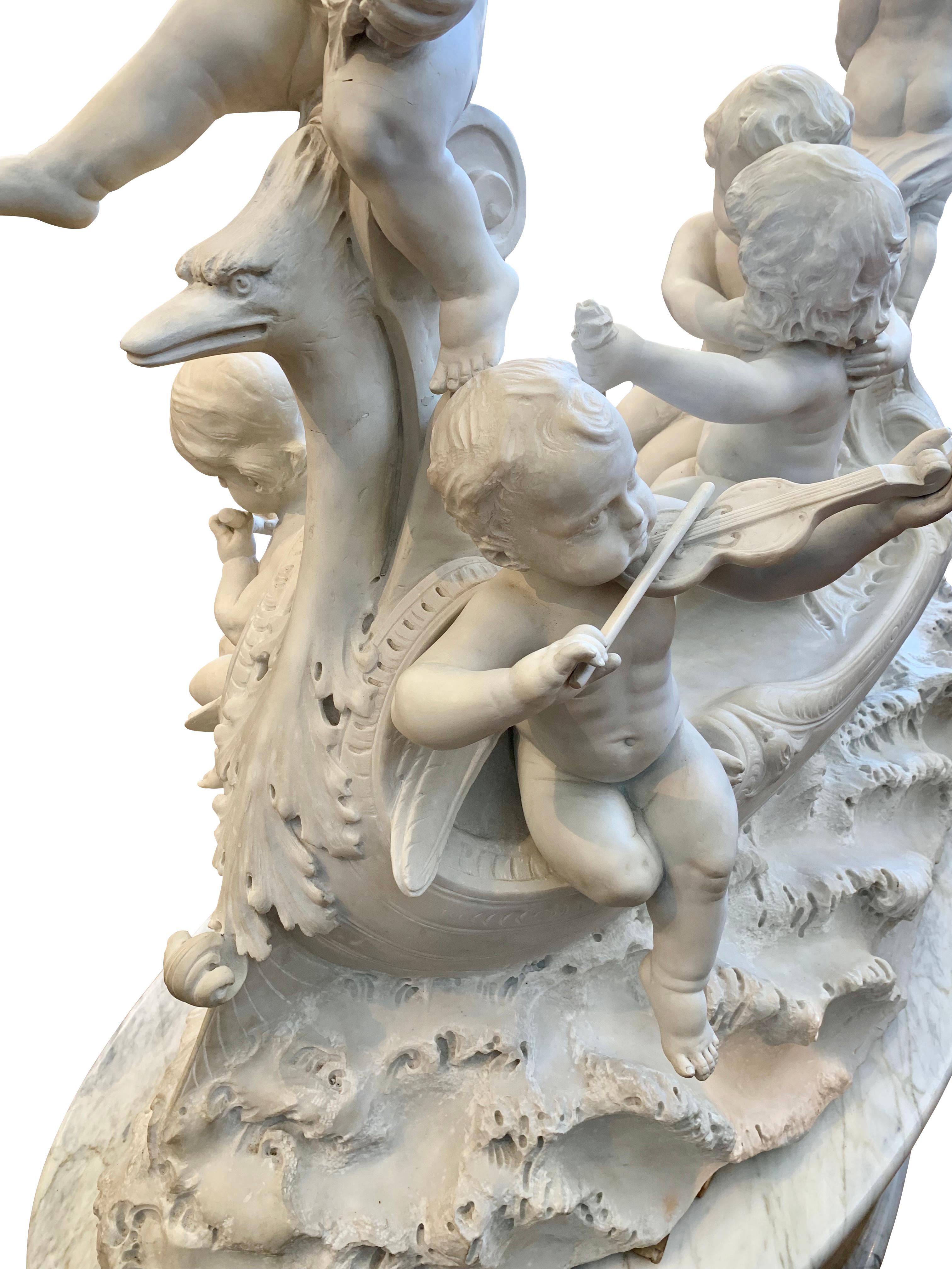 Grande sculpture en marbre du 19ème siècle, « Le bateau d'amour » en vente 10