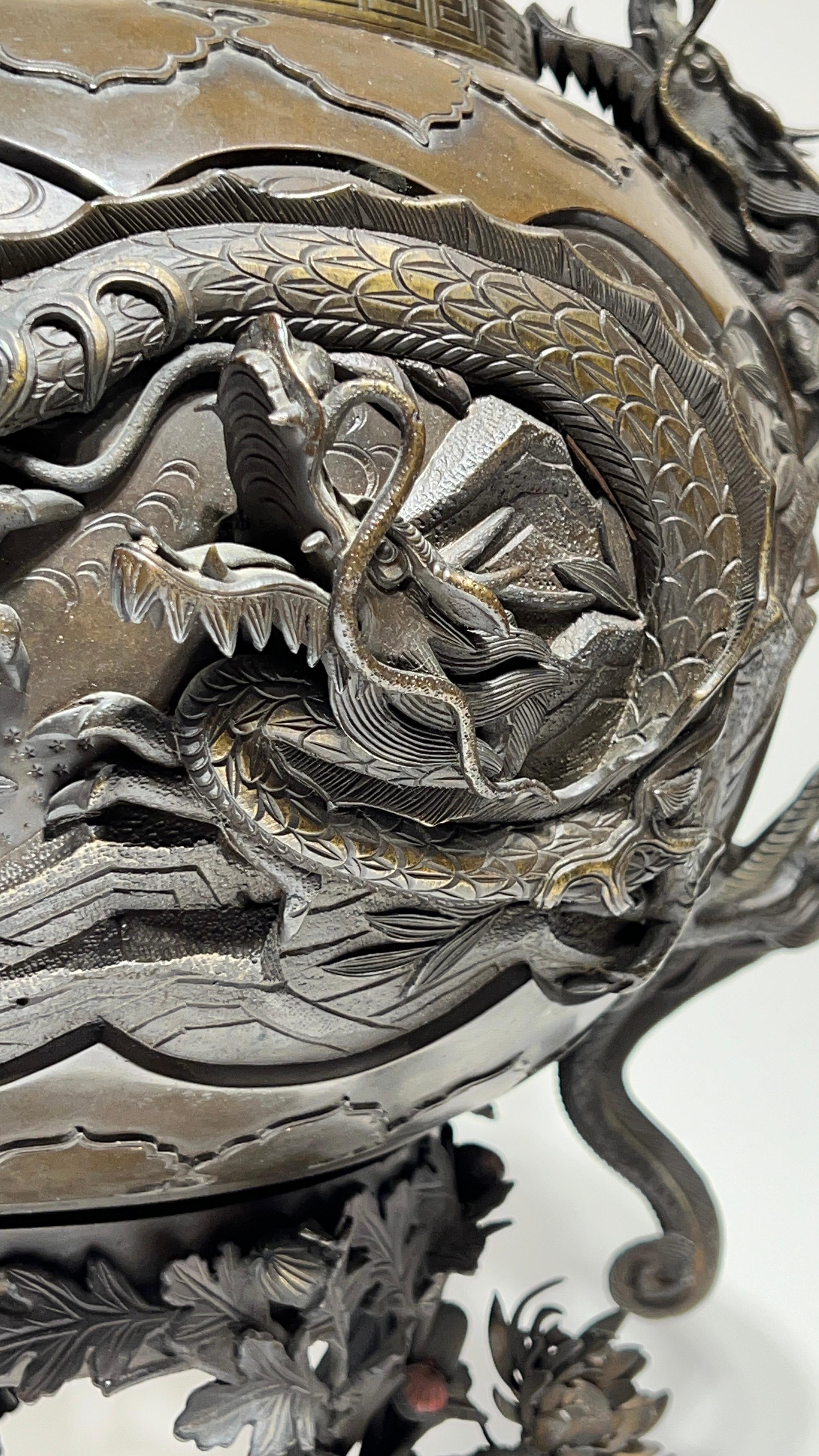 Large 19th Century Meiji Japanese Bronze Censer 3