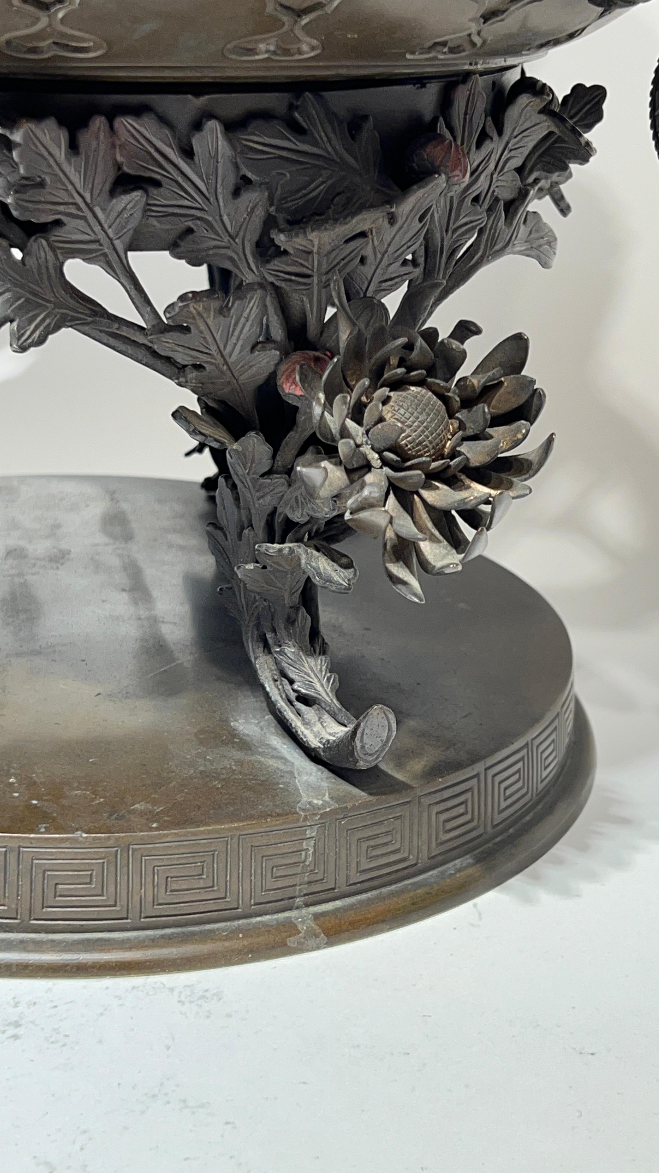 Large 19th Century Meiji Japanese Bronze Censer 5