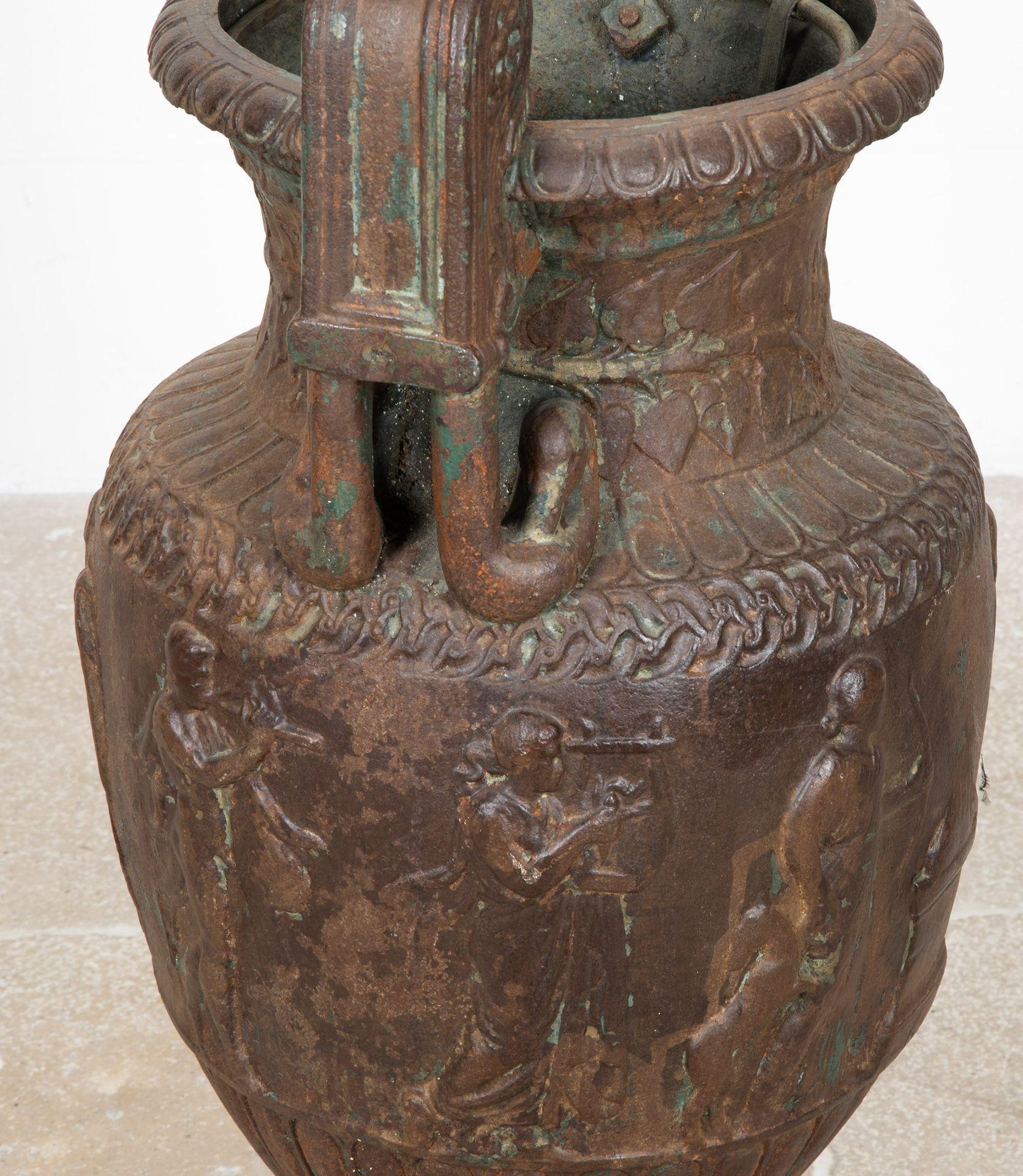 English Large 19th Century Neo-Classical Cast Iron Urn For Sale