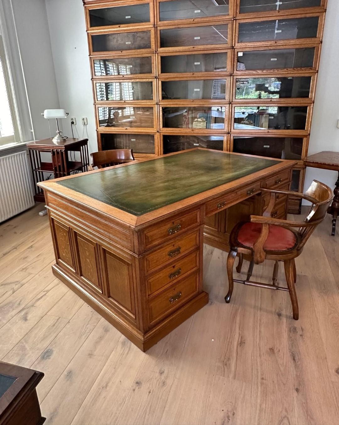 Large 19th Century oak partner desk 5
