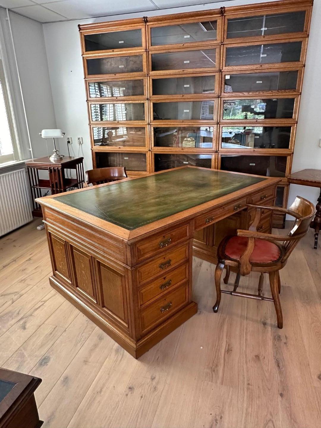 Large 19th Century oak partner desk 3