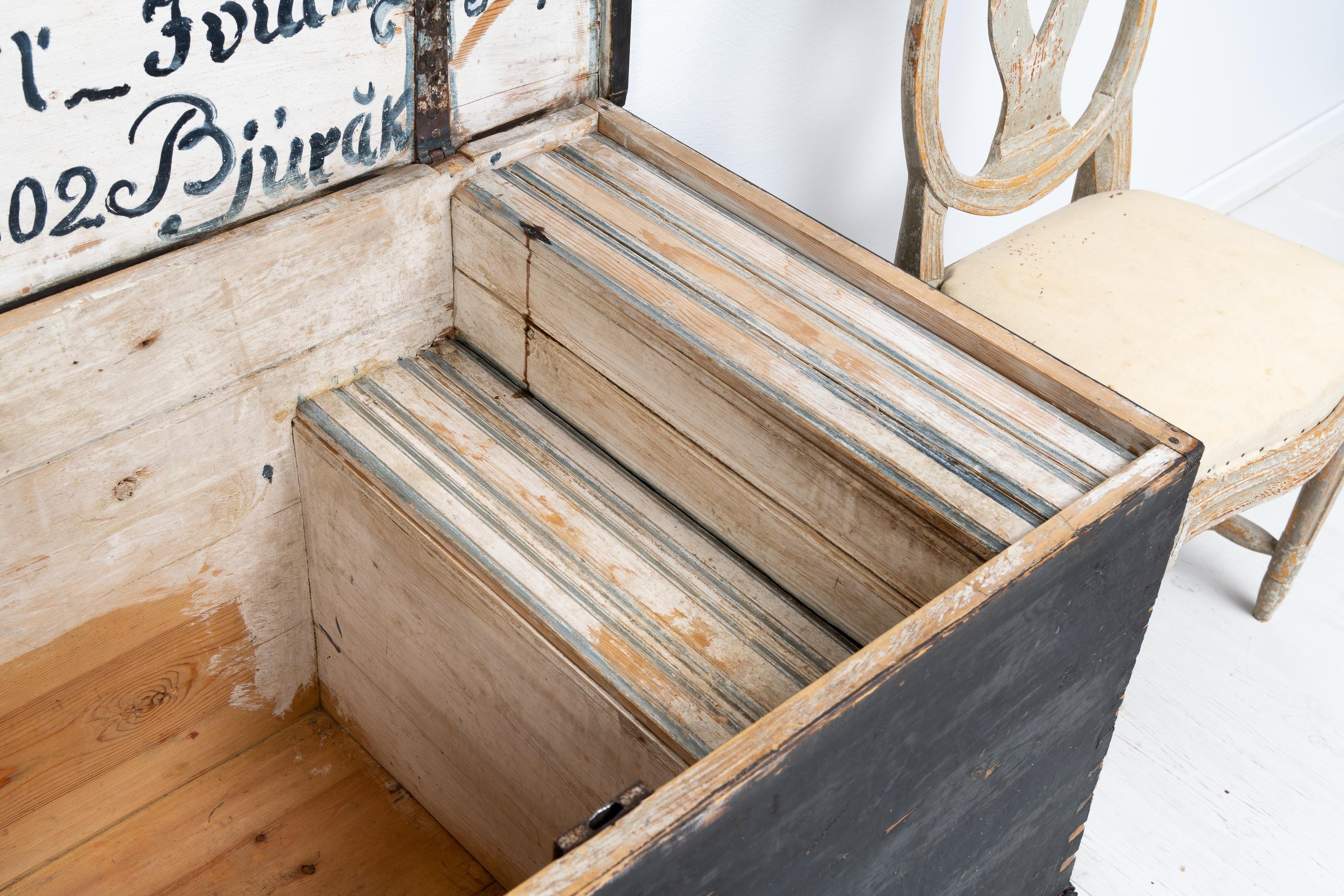 Large 19th Century Original Swedish Painted Hope Chest For Sale 3