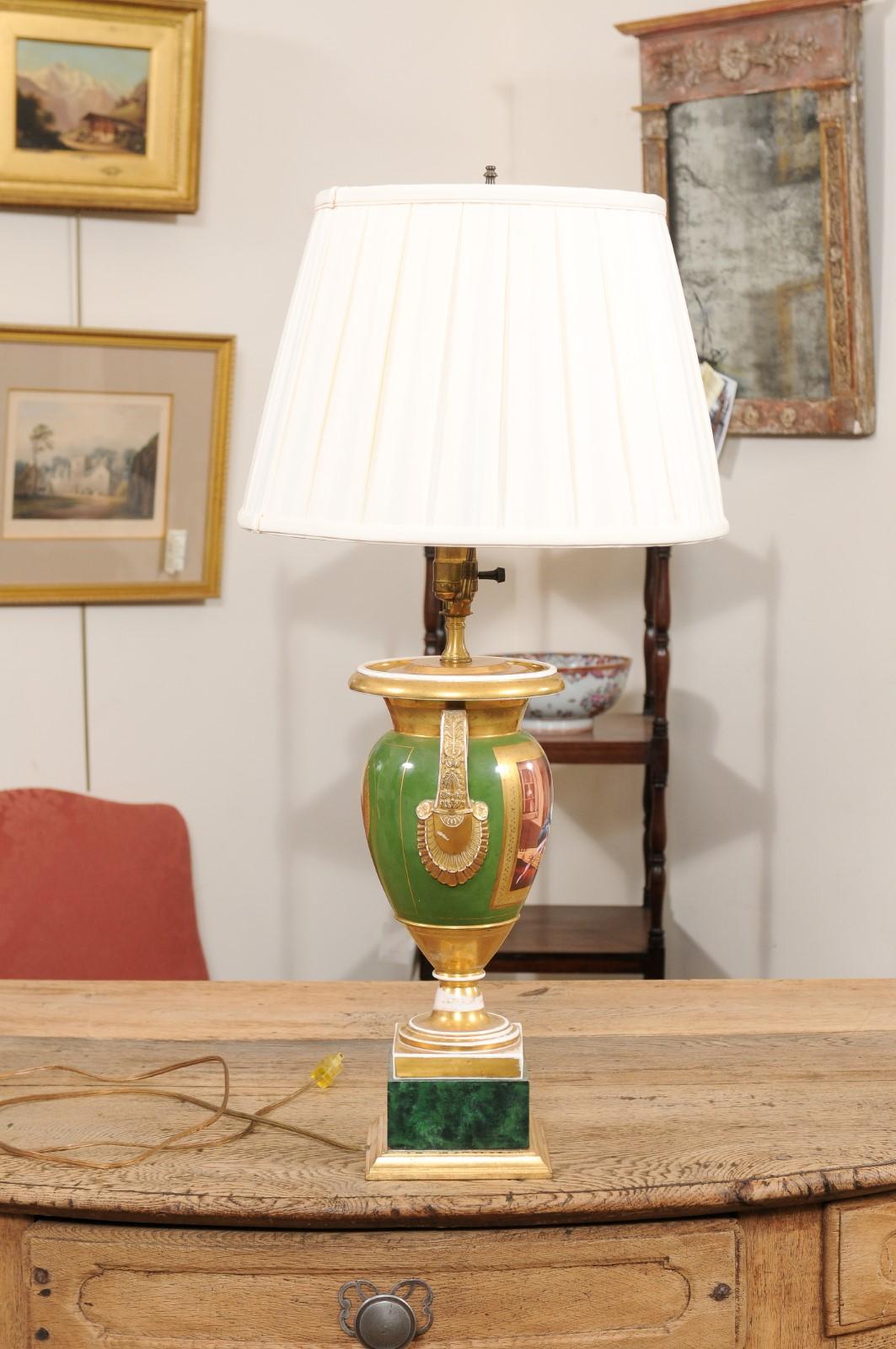 Gran jarrón de porcelana parisina del siglo XIX utilizado como lámpara en venta 6