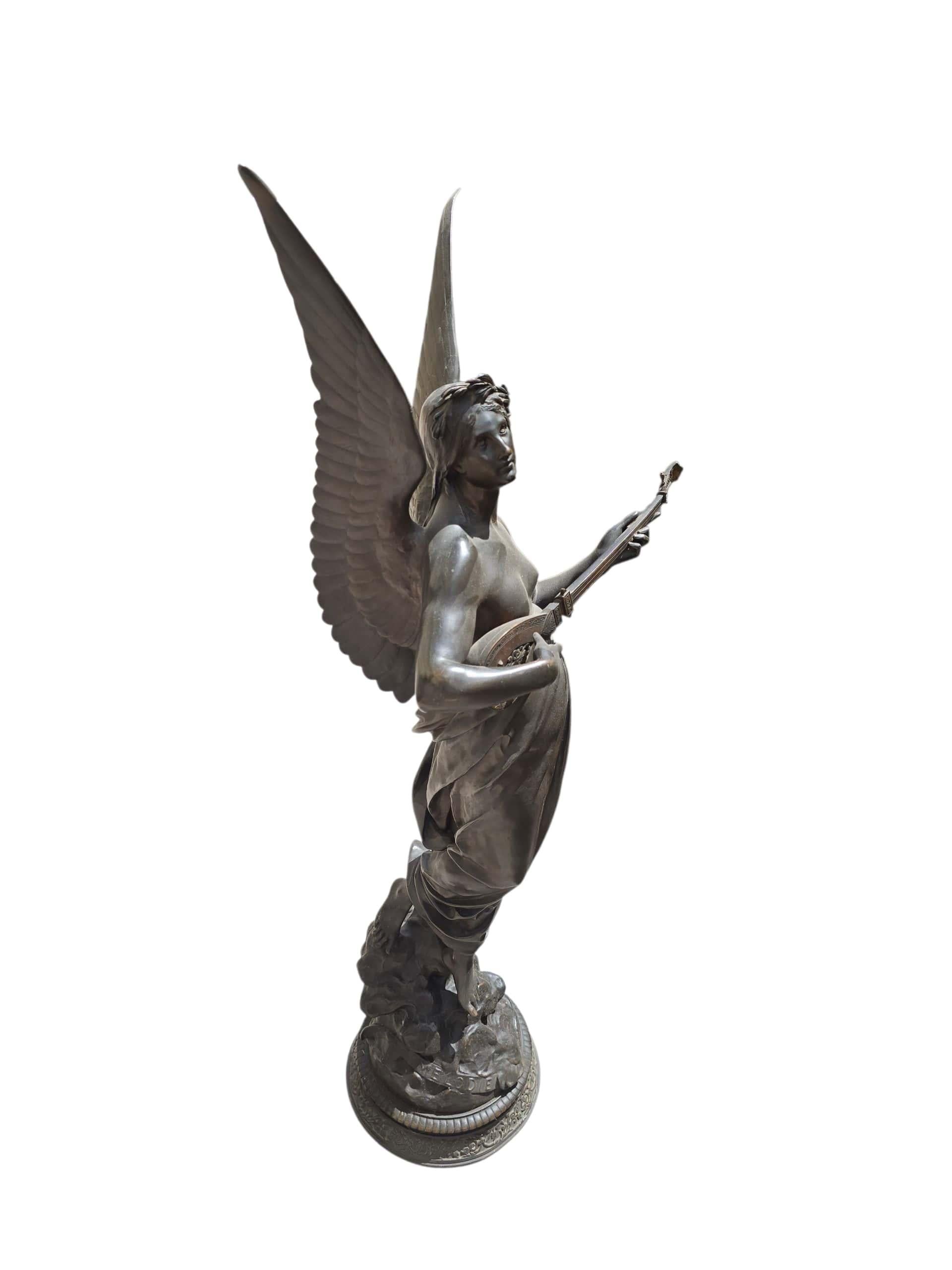 Gran Alegoría de la Música en Bronce Patinado del Siglo XIX Firmado E. Picault en venta 3