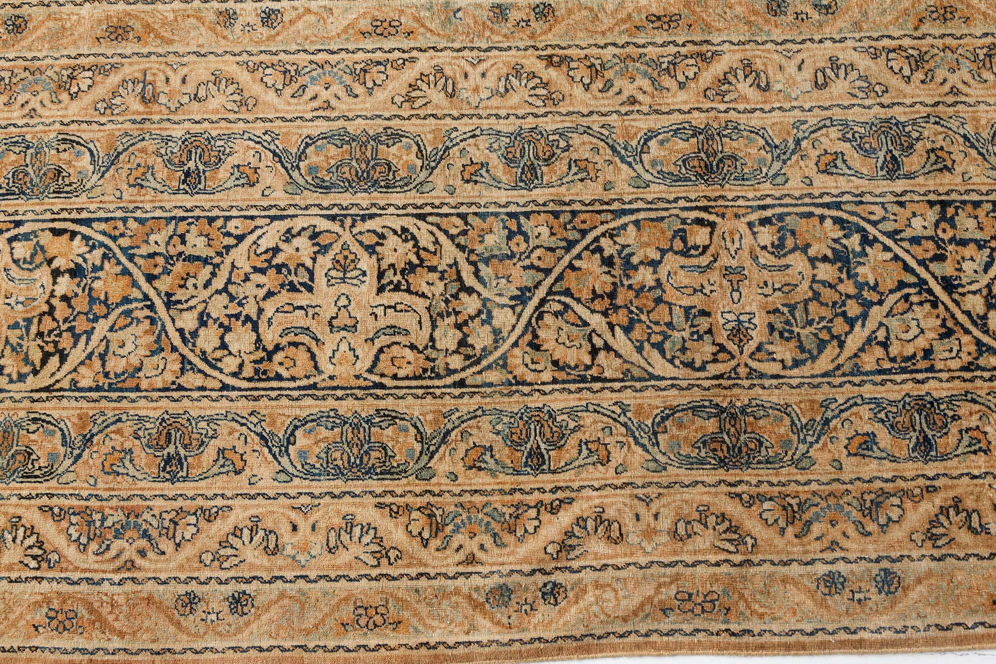 Large 19th Century Persian Kirman Handmade Wool Rug In Good Condition For Sale In New York, NY