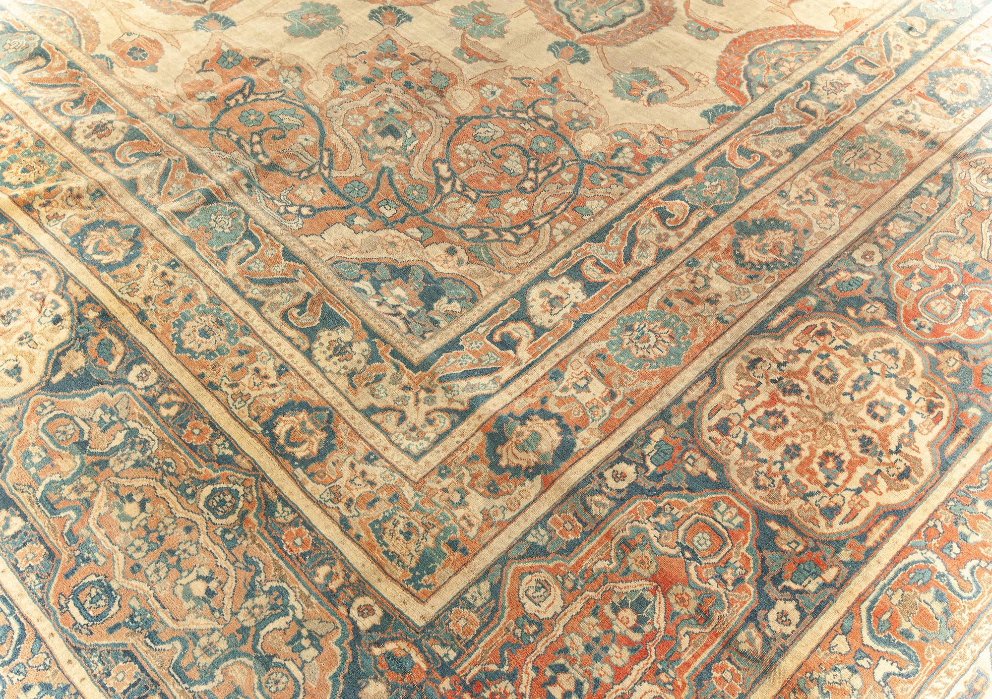 Large 19th Century Persian Tabriz Handmade Wool Rug For Sale 4