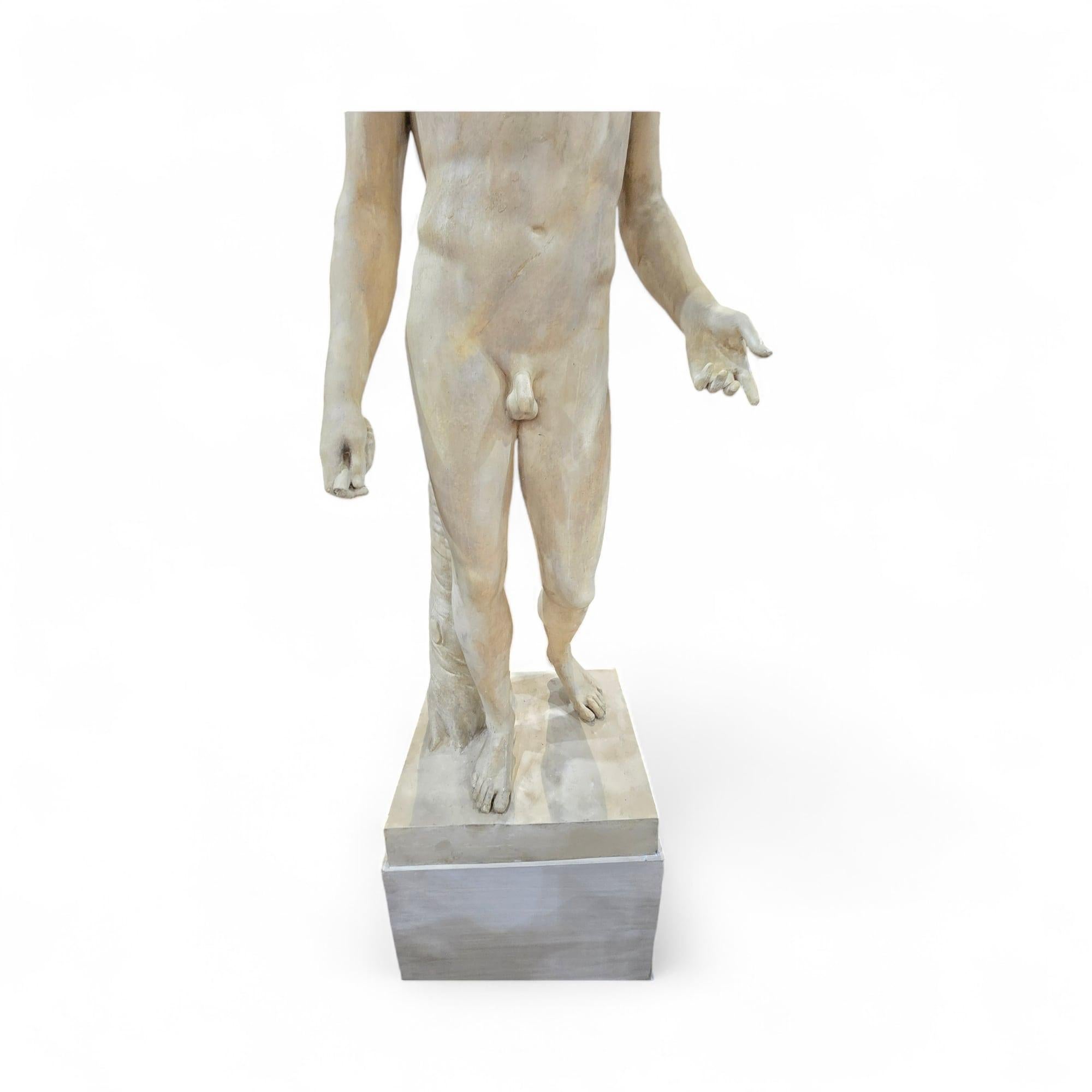 Gesso Grande scultura in gesso del XIX secolo raffigurante una figura greca 180 CM in vendita