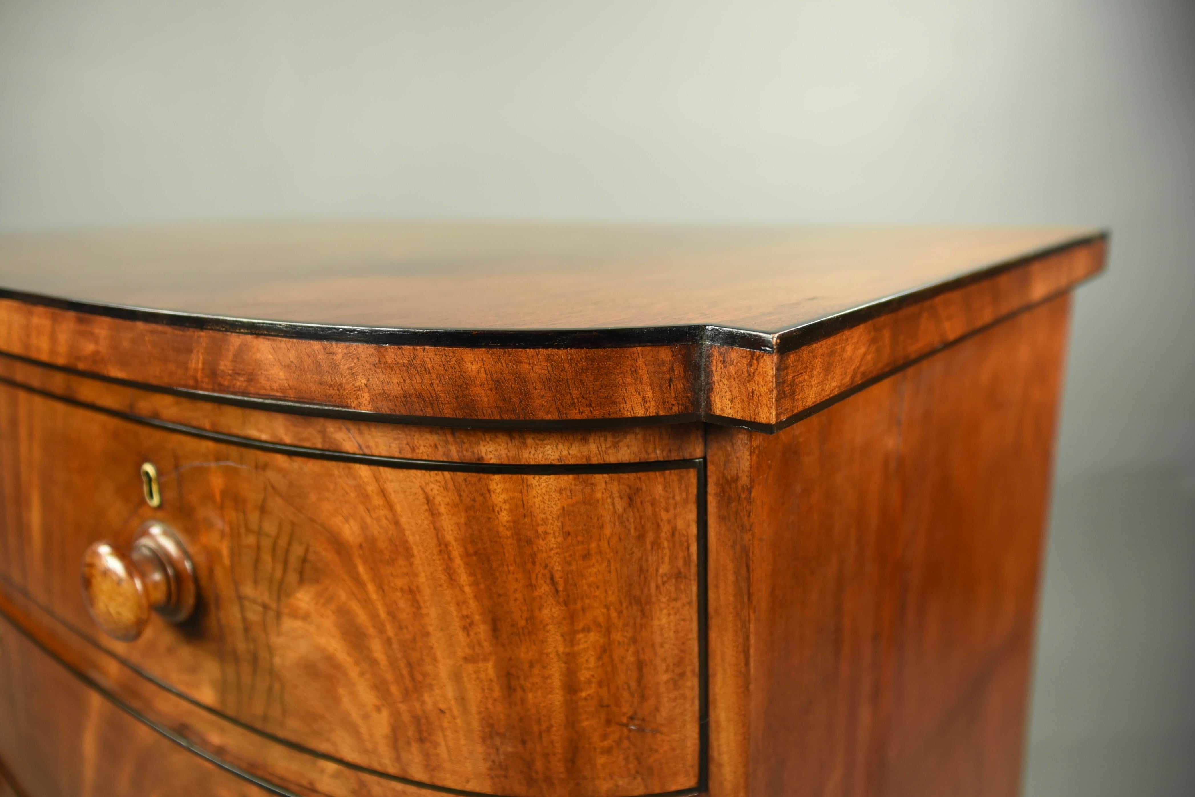 Mahogany large 19th century Regency bow front chest of drawers