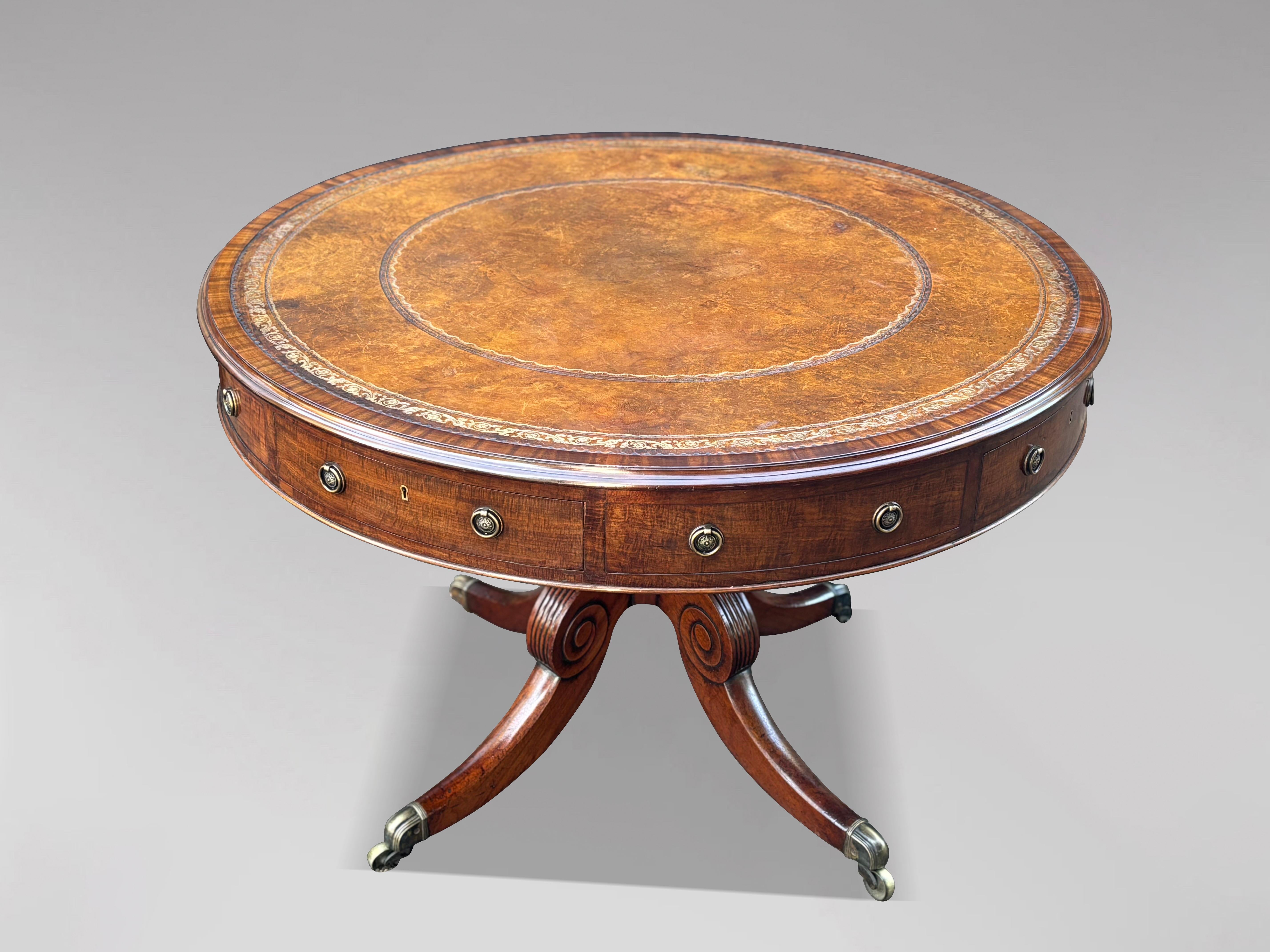 Large 19th Century Regency Period Mahogany Drum Table (Britisch) im Angebot
