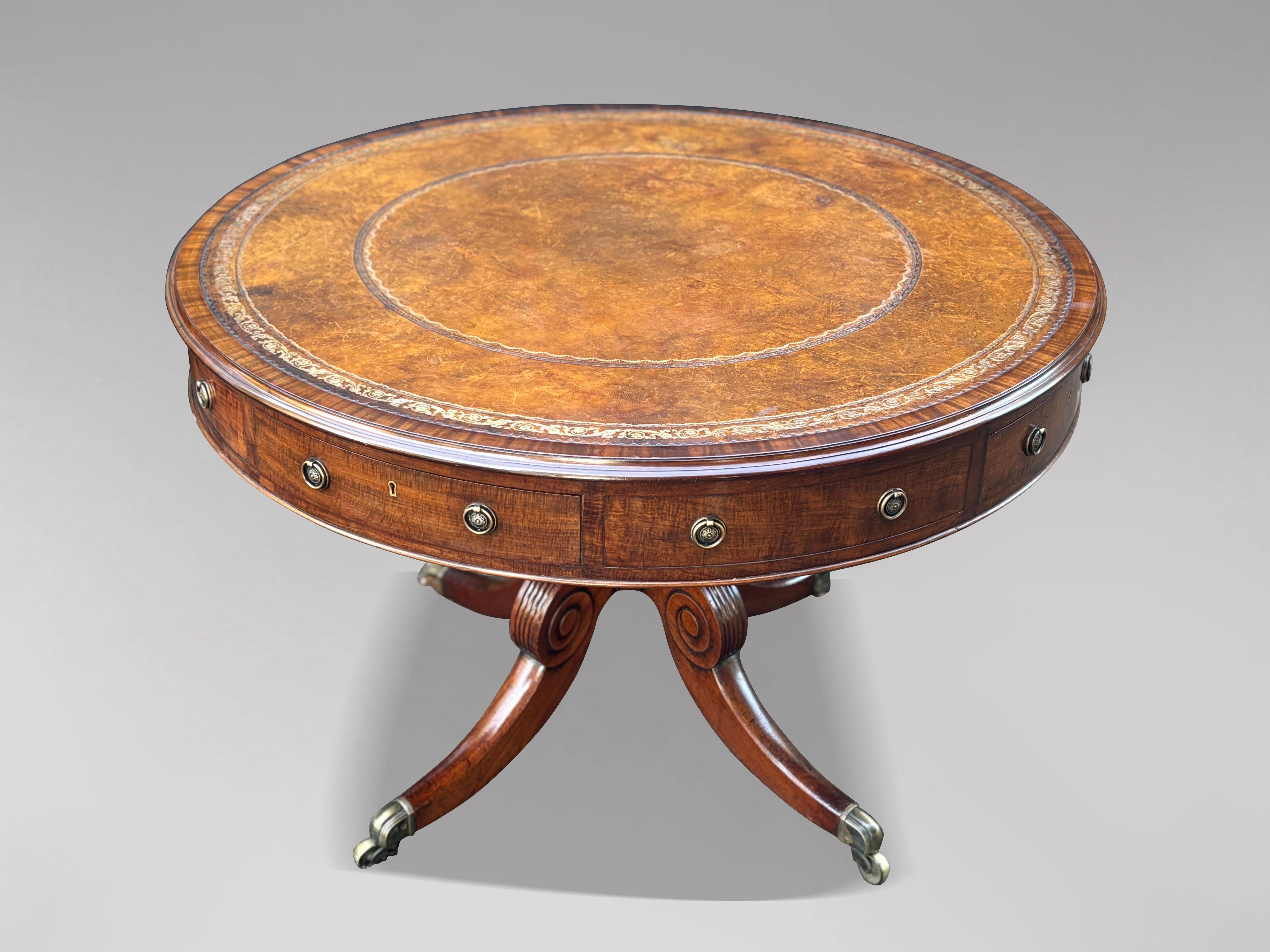 Large 19th Century Regency Period Mahogany Drum Table (19. Jahrhundert) im Angebot