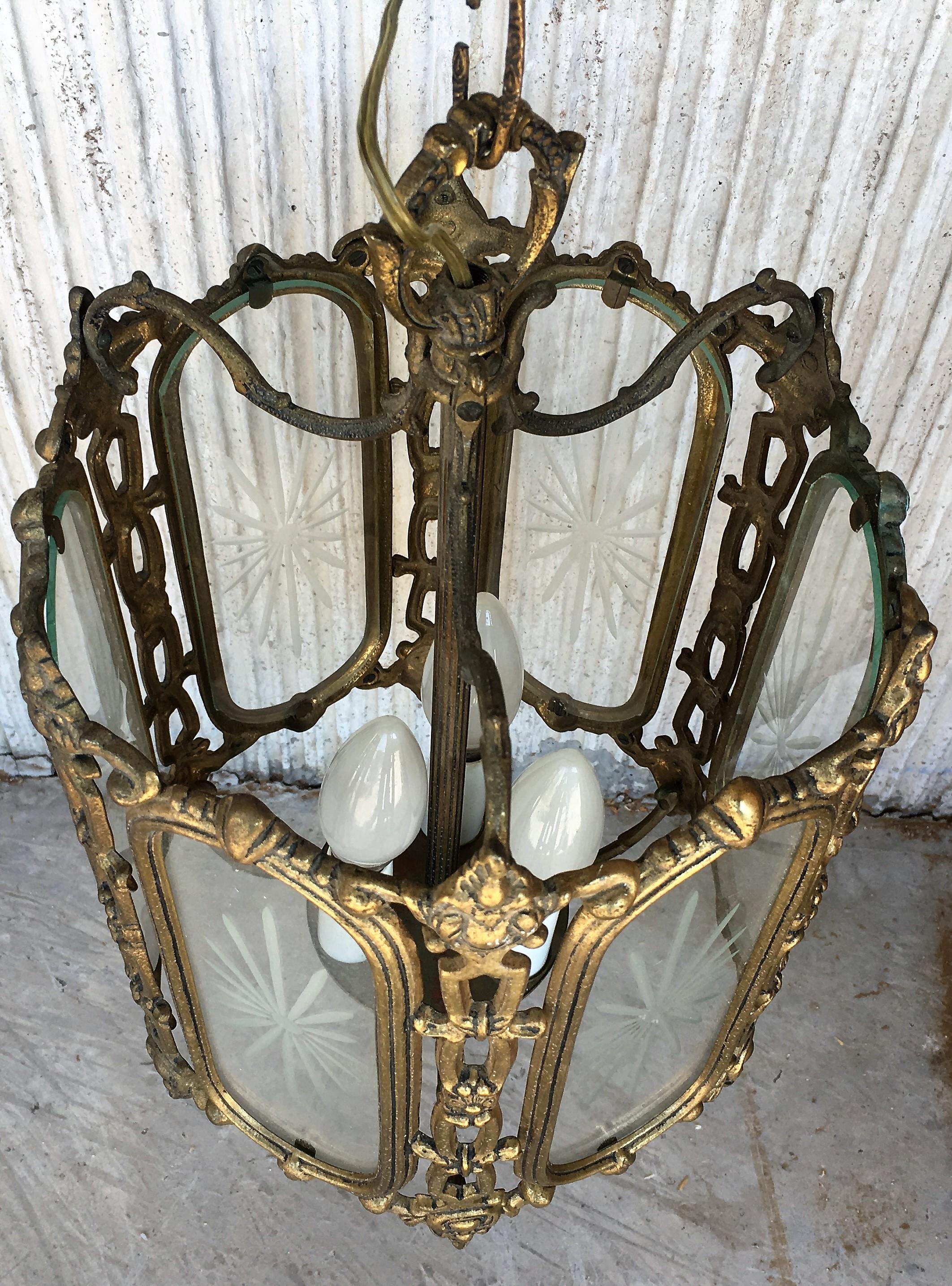 Large 19th Century Regency Style Bronze and Cut-Glass Lantern In Excellent Condition In Miami, FL