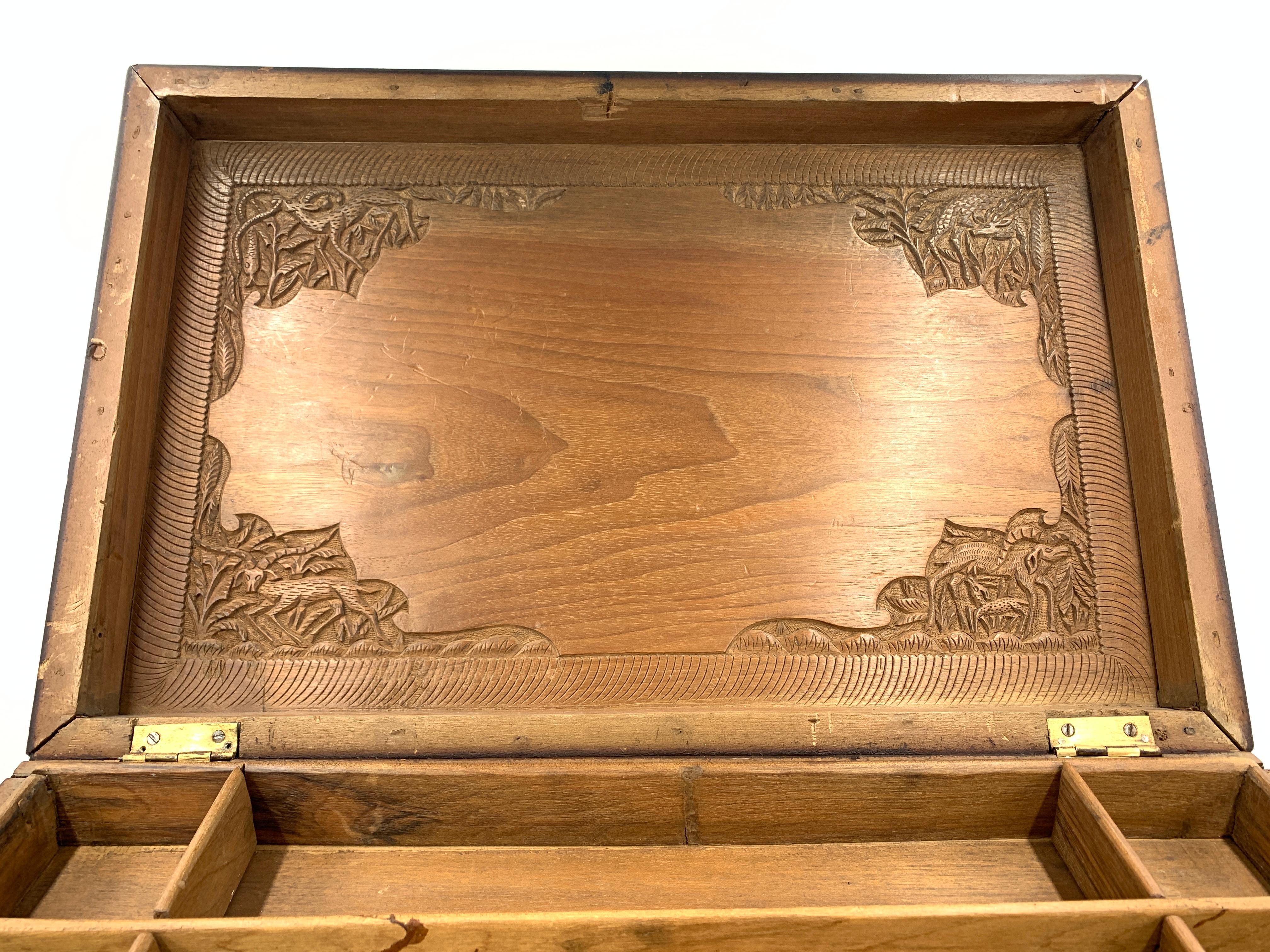 Large 19th Century Sandalwood Jewellery Box, South India In Good Condition For Sale In London, GB