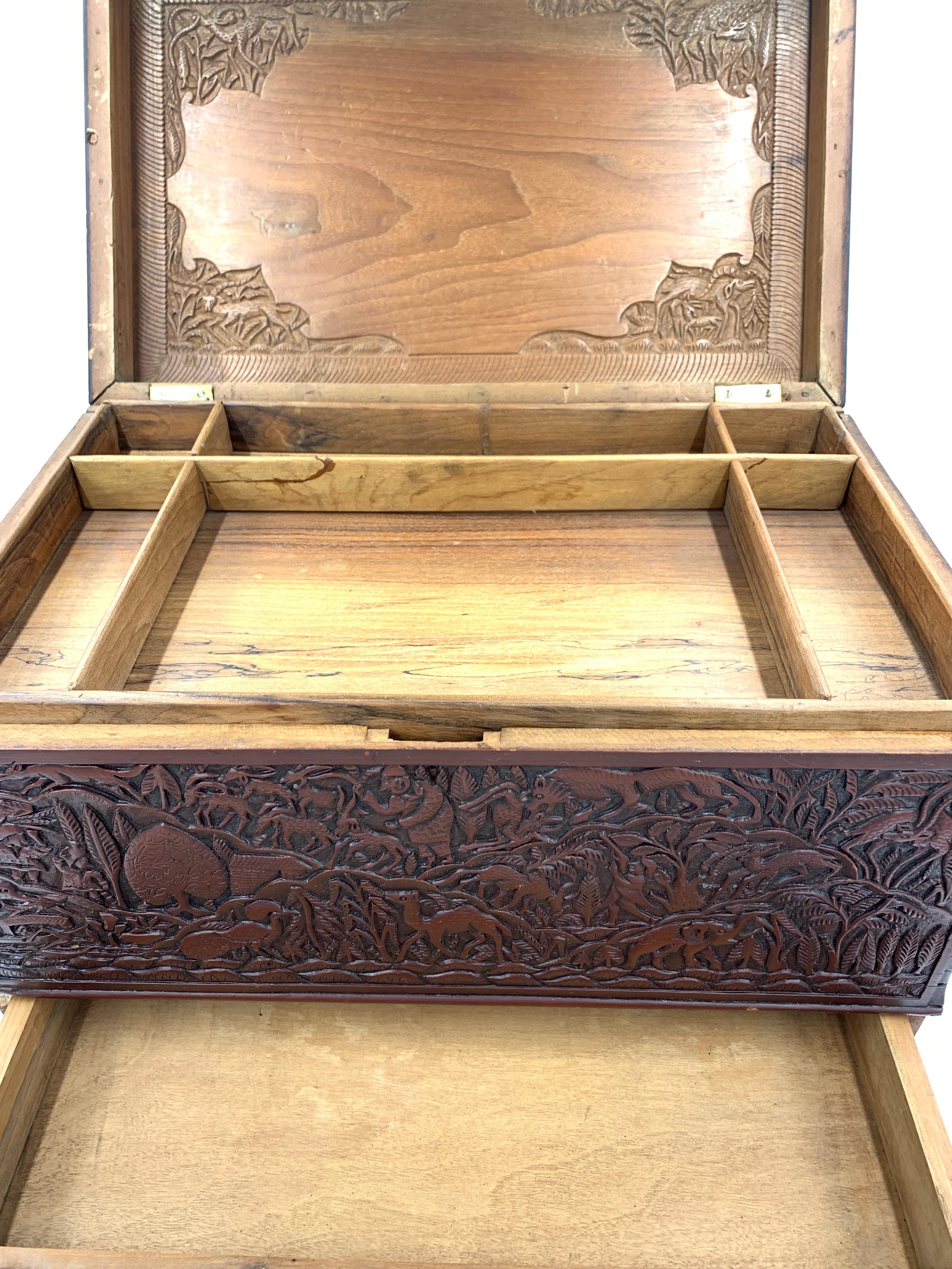Large 19th Century Sandalwood Jewellery Box, South India For Sale 1