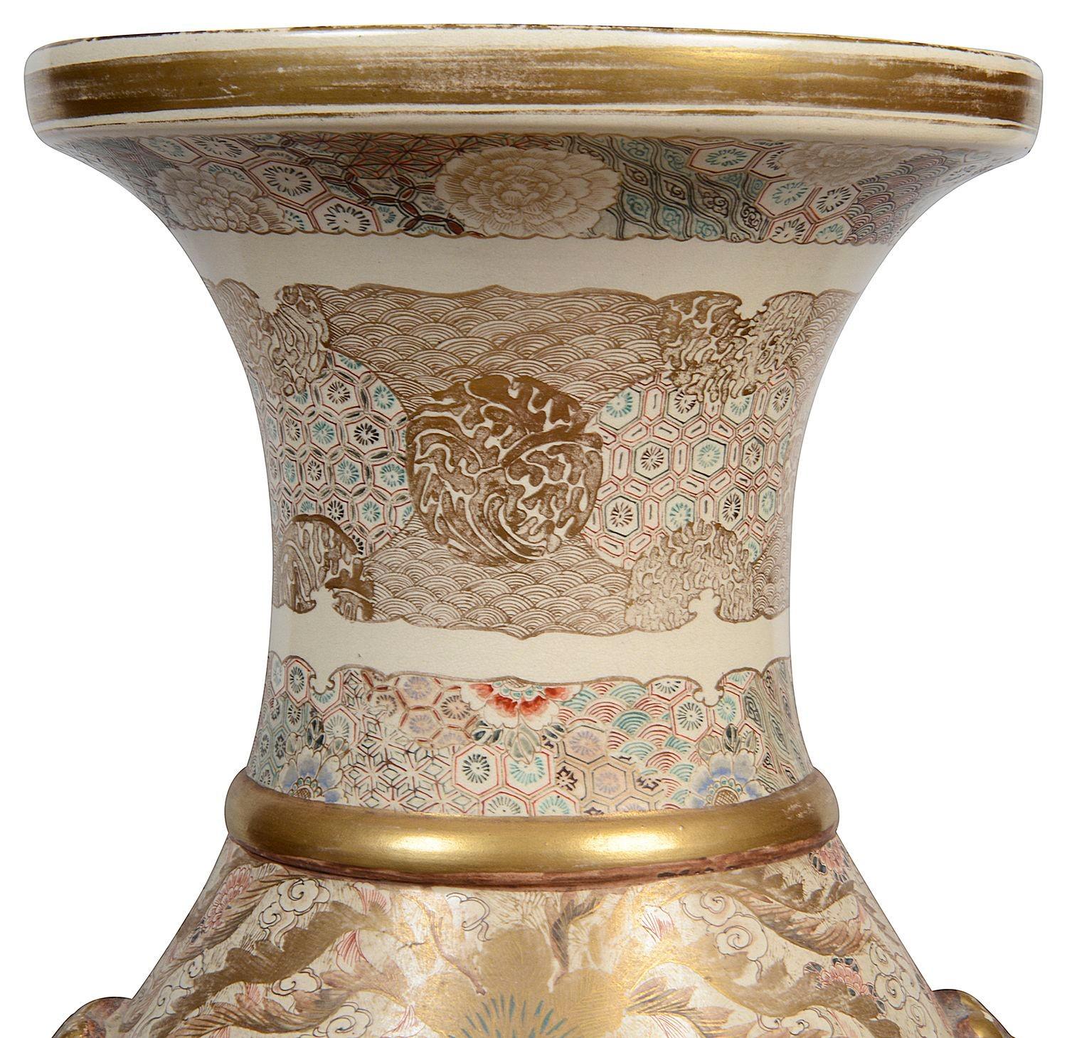 Large 19th Century Satsuma vase. In Good Condition For Sale In Brighton, Sussex