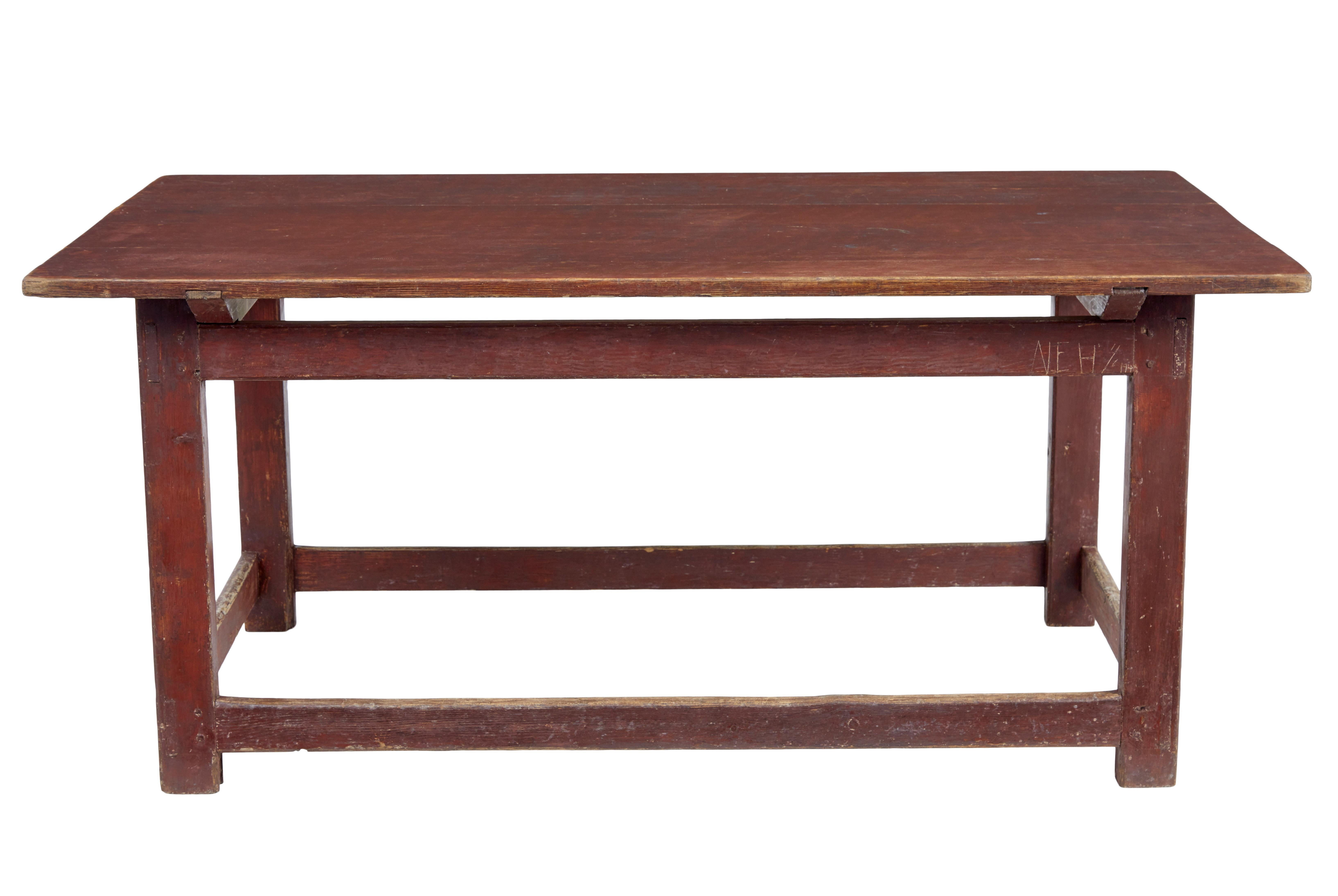 Large 19th century Scandinavian pine painted table im Zustand „Gut“ im Angebot in Debenham, Suffolk