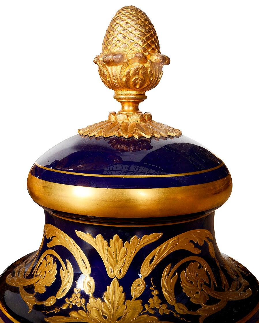 Gran jarrón estilo Sevres del siglo XIX en venta 4