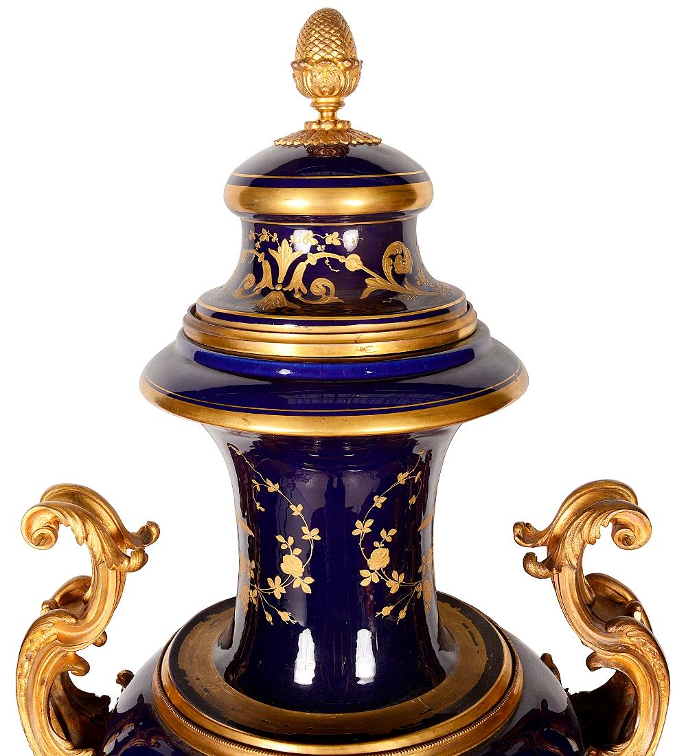 Gran jarrón estilo Sevres del siglo XIX en Bueno estado para la venta en Brighton, Sussex