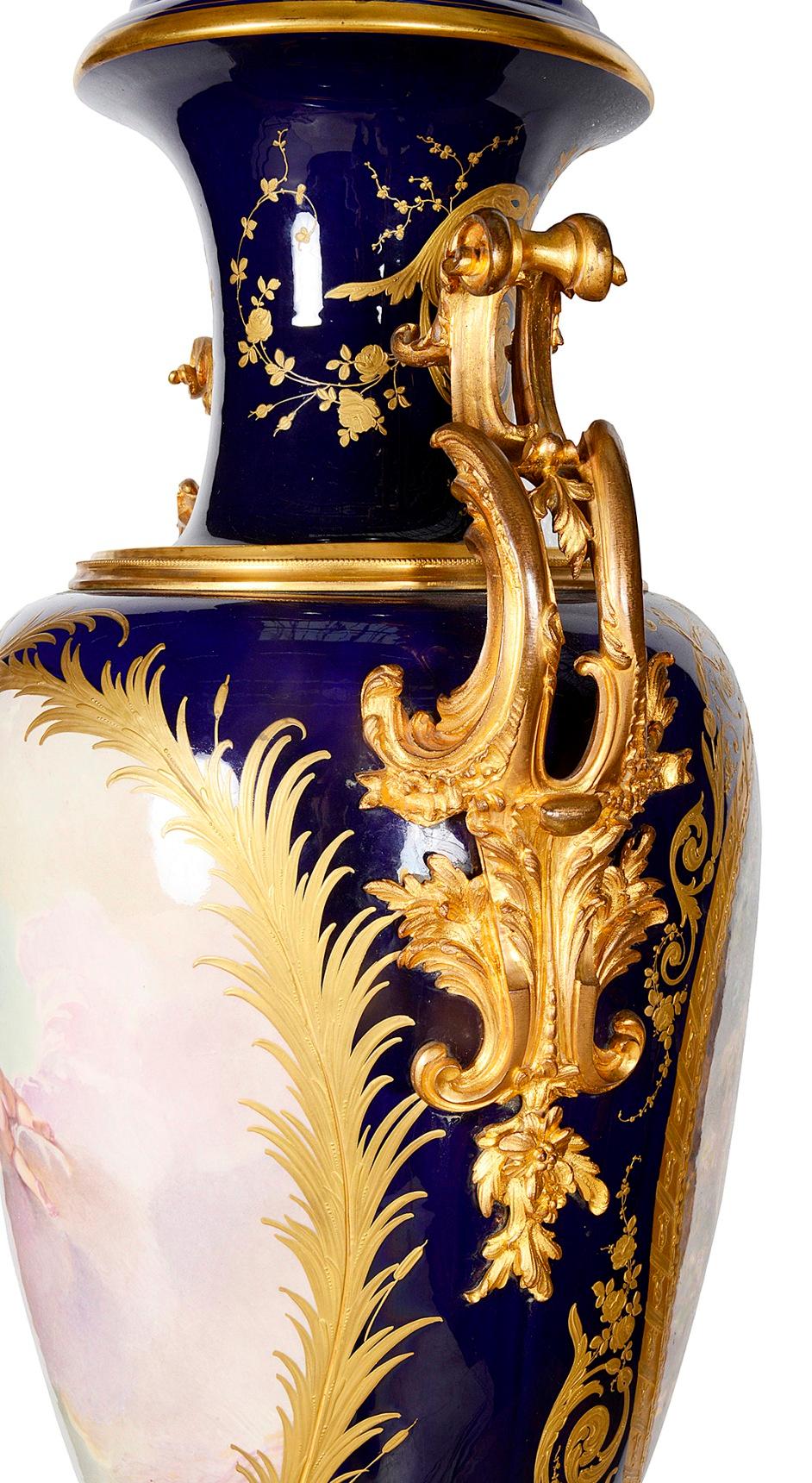 Gran jarrón estilo Sevres del siglo XIX Porcelana en venta